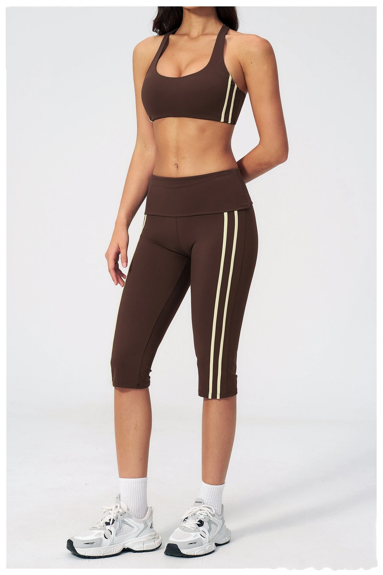 Custom Slim Fit Beauty Back Yoga Set Women, Outer Wear Quick Dry Running Fitness Activewear Set detail