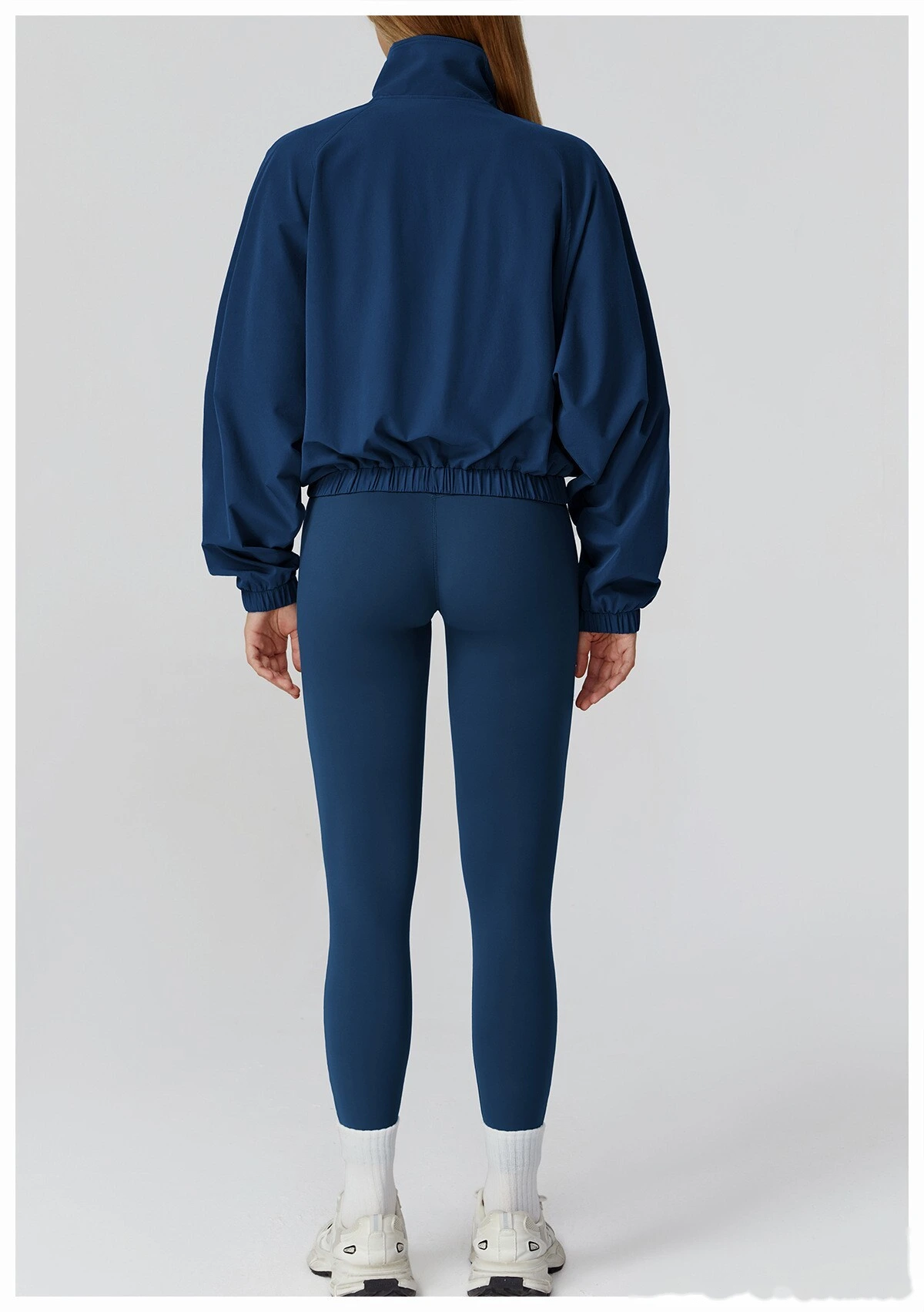 Custom-made stand-up collar sports coat women's windproof outdoor running fitness long-sleeved yoga clothing coat detail