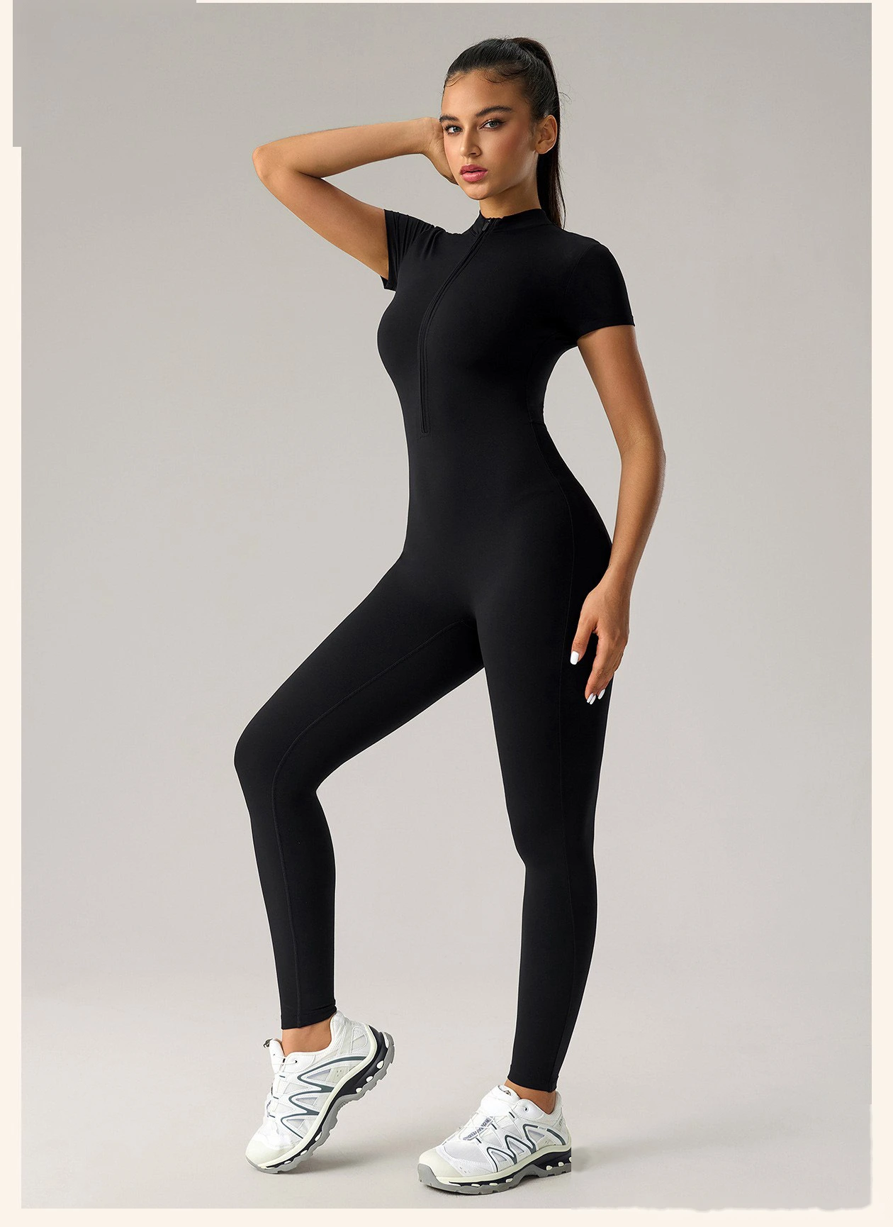 Custom Women’s Short Sleeve Zipper Front Yoga Bodysuit Tummy Control Butt Lifting Workout Jumpsuit detail