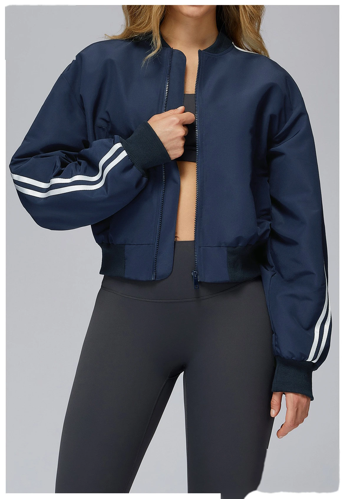 Customized cotton-padded jacket coat pocket zipper warm sports coat outdoor mountaineering running coat detail