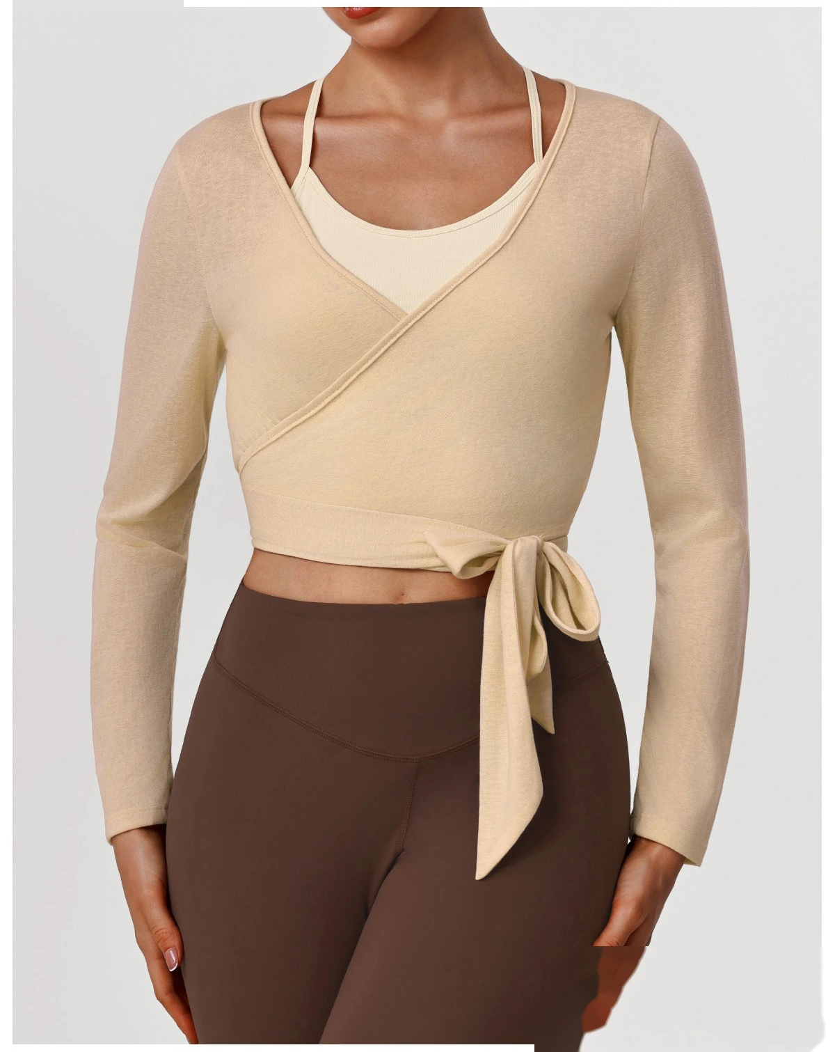 Custom Spring-Summer Yoga Two-Piece Set - Slim Long Sleeve Cover Up & Padded Camisole for Dance Training detail