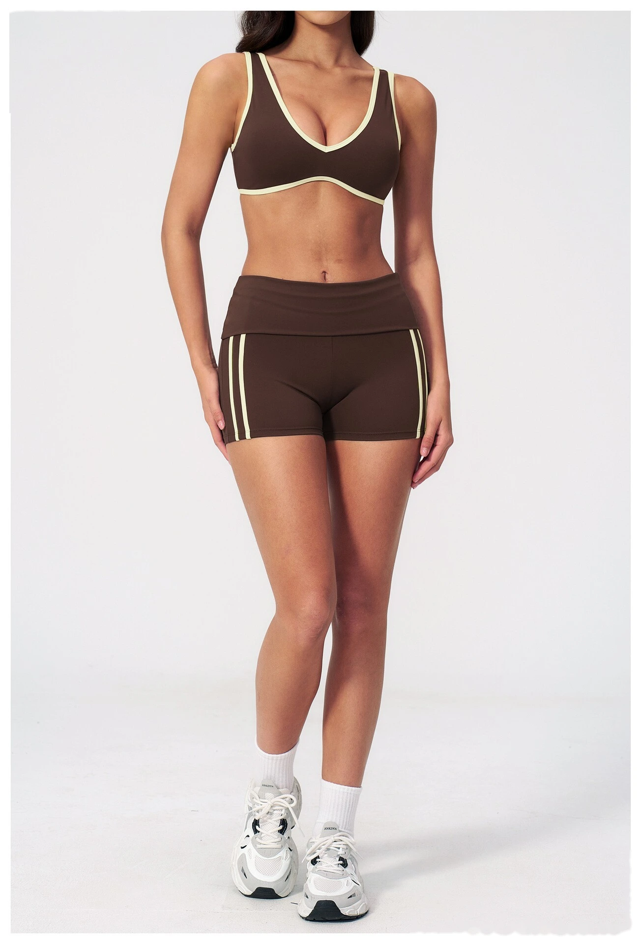 Custom European American Fitness Shorts, High Waist Roll Waist Peach Hip Elastic Naked Feel Tight Yoga Shorts For Women detail
