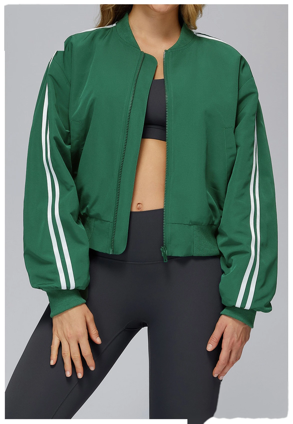Customized cotton-padded jacket coat pocket zipper warm sports coat outdoor mountaineering running coat detail