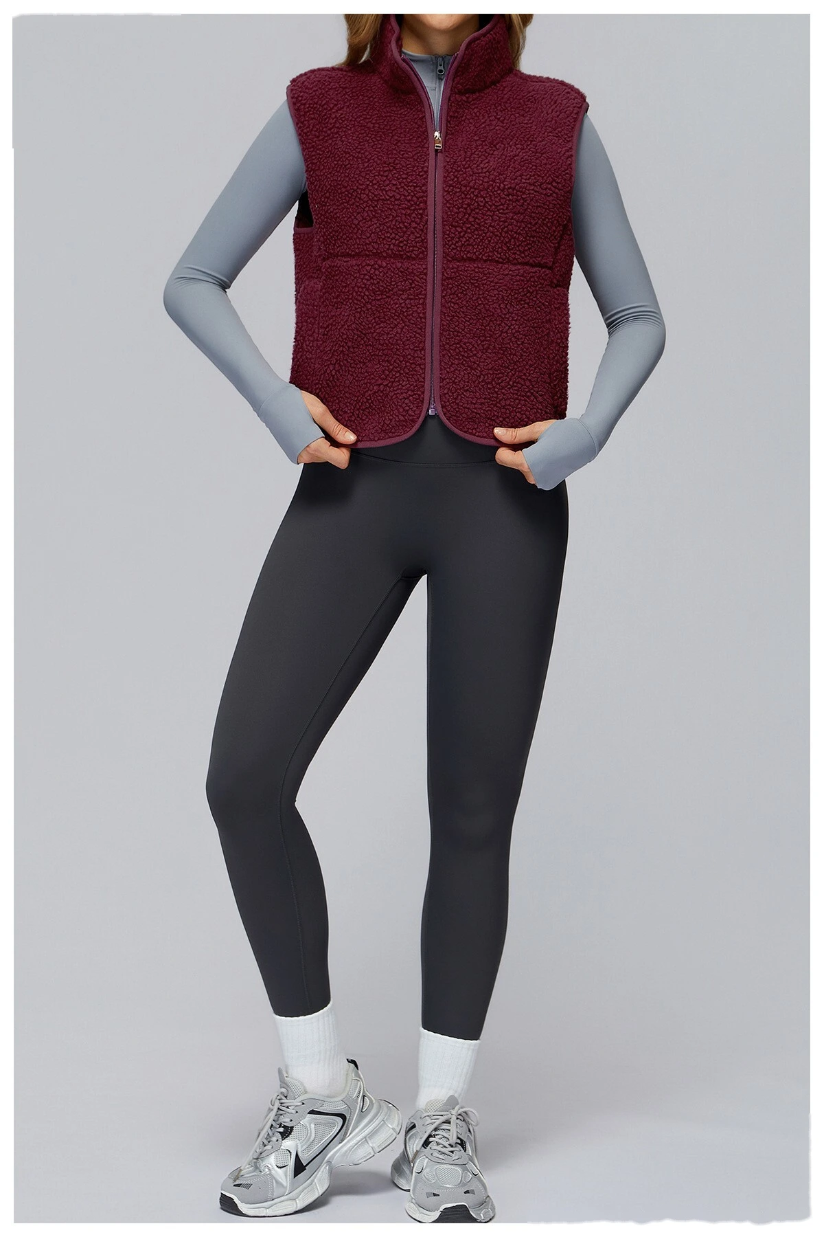 Customized velvet warm sports vest outdoor running fitness sleeveless vest vest detail