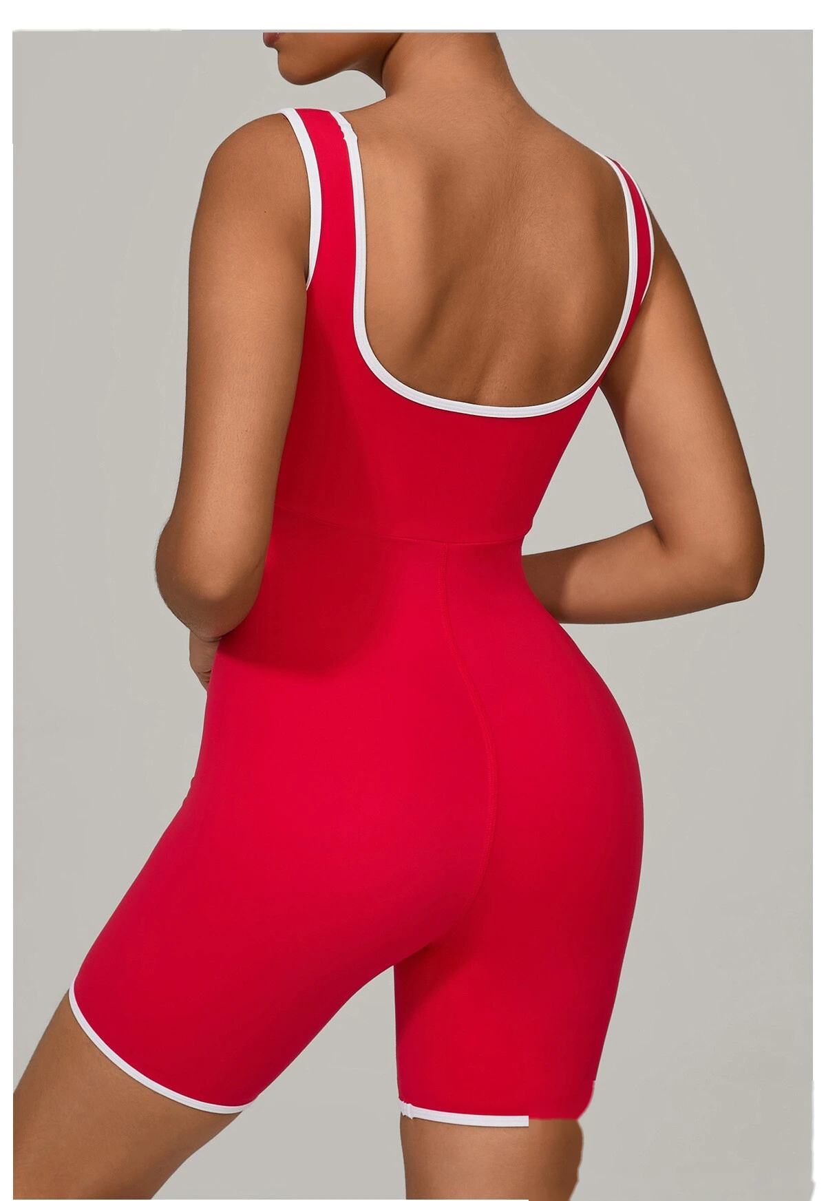 Customized contrast stitching generous neck sports jumpsuit yoga clothes backless outdoor fitness jumpsuit detail