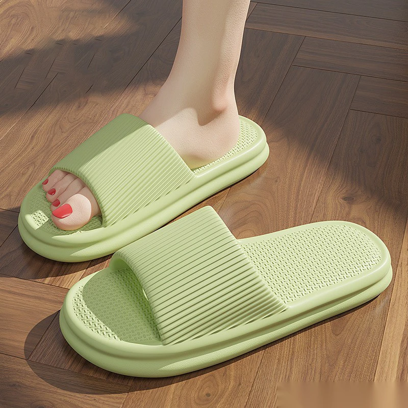 Customized EVA slippers wear home leisure sports non-slip soft-soled sandals and slippers. detail
