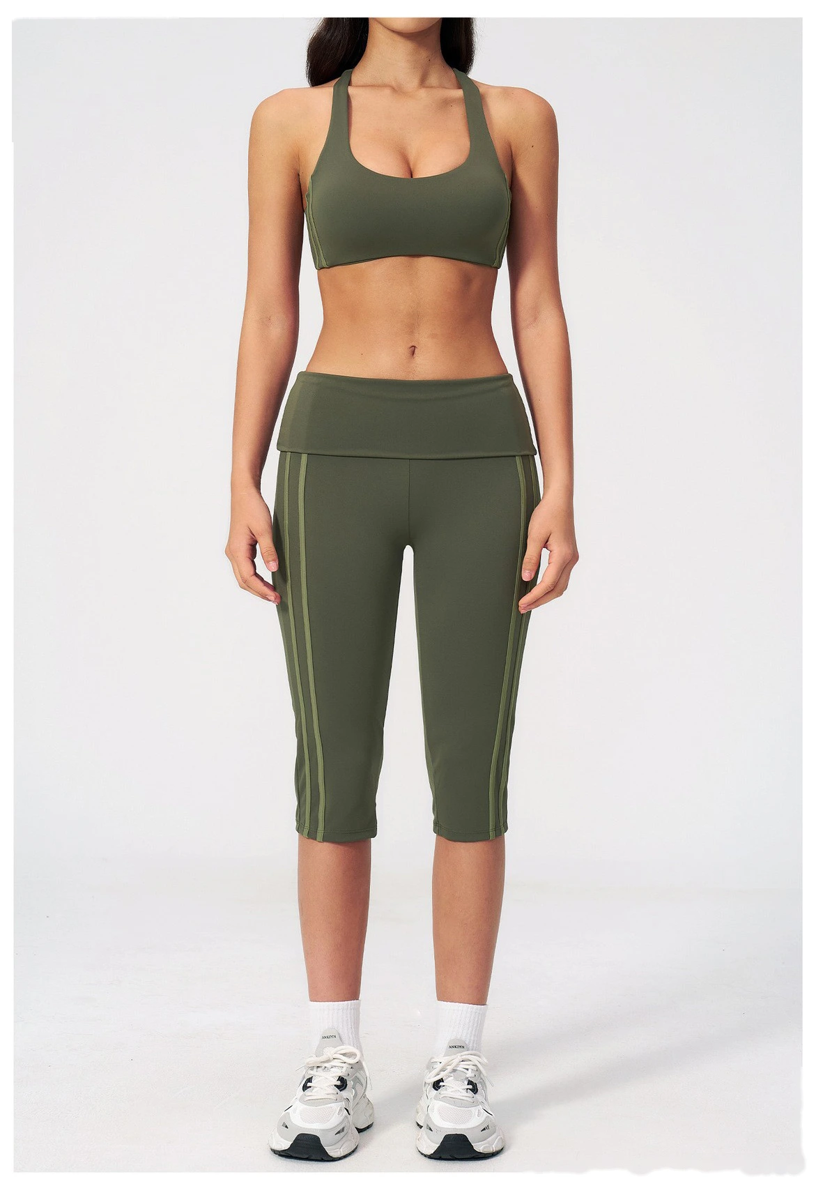 Custom Slim Fit Beauty Back Yoga Set Women, Outer Wear Quick Dry Running Fitness Activewear Set detail