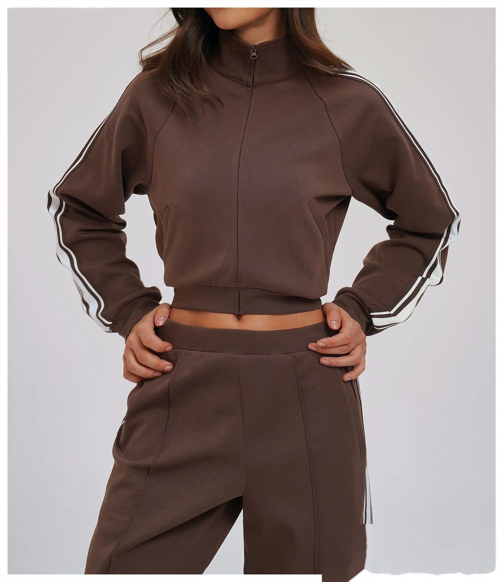 Bulk Custom Vertical Stripe Sports Pants - Loose Fit Comfortable Outdoor Running Casual Sweatpants detail