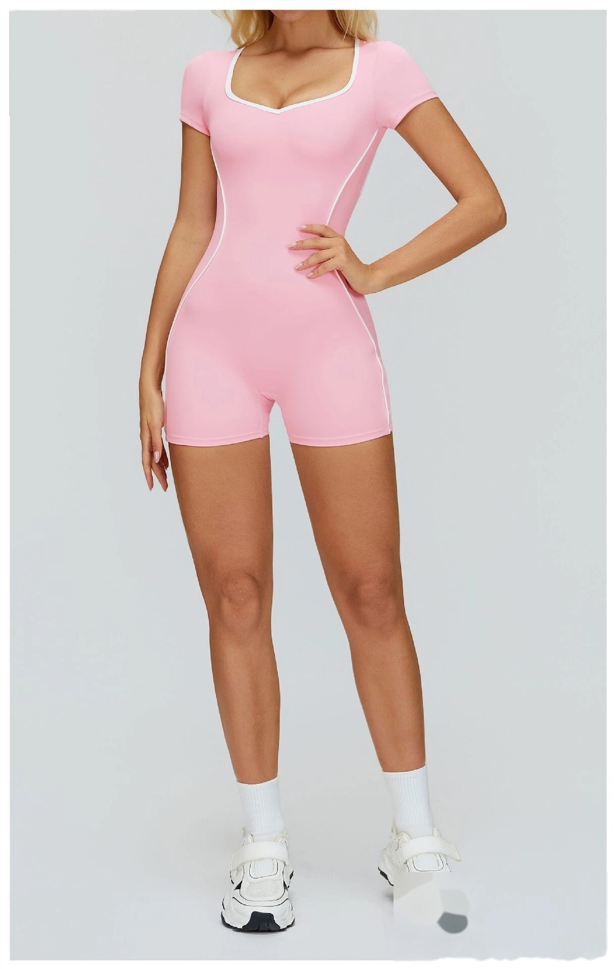 Custom Naked-Feel Yoga Jumpsuit - Women’s Color Block Openwork Cutout Back Tight Fitness Running Bodysuit detail