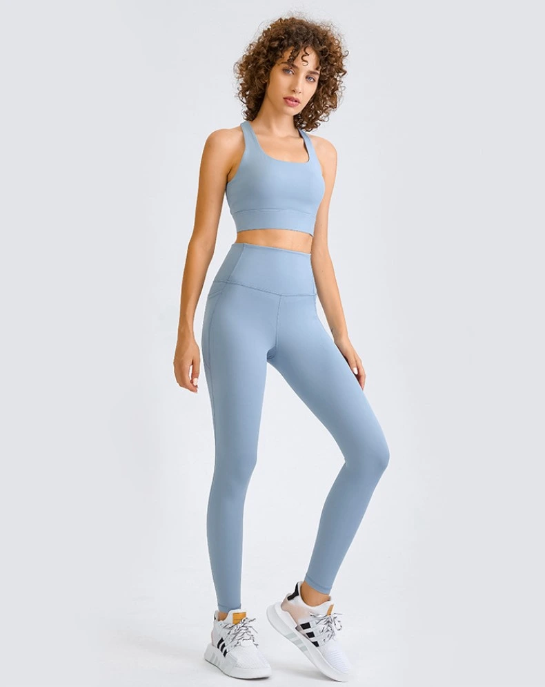 Womens buckle back u neck hollow out high strength sports bra detail