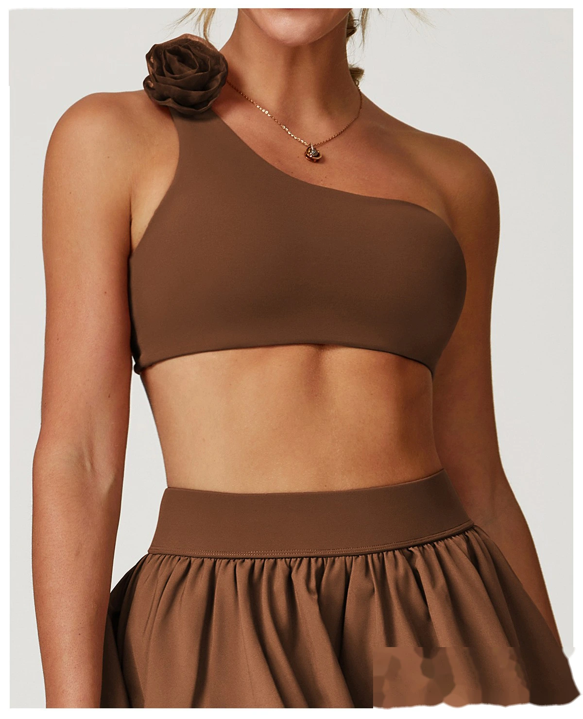 Yoga bra with irregular suspenders, quick-drying underwear, oblique one-shoulder sports bra. detail