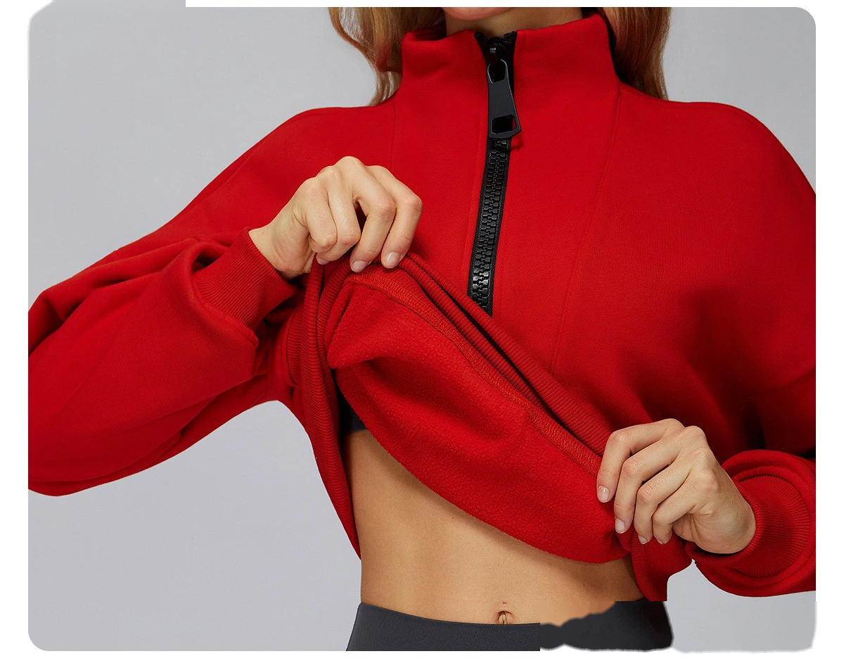 Customized autumn and winter stand collar loose sweater warm and casual outdoor sports sweater top detail