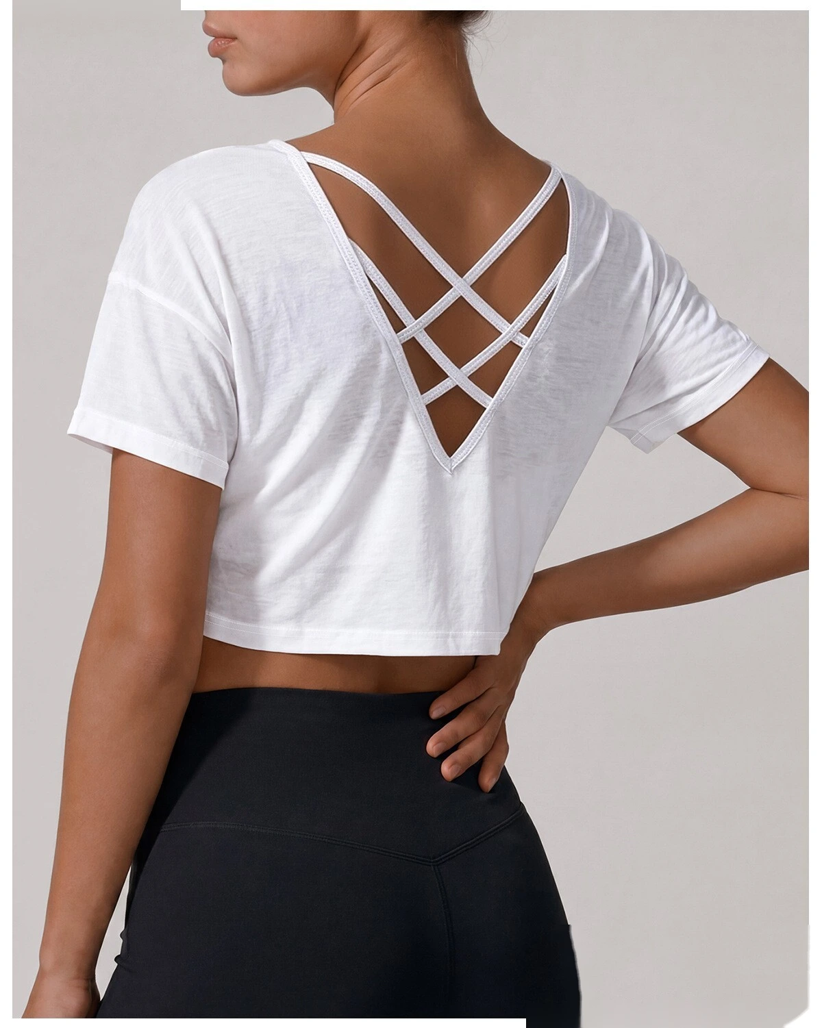 Customize the new summer women's outdoor running T-shirt and quick-drying Pilates fitness yoga short-sleeved shirt. detail