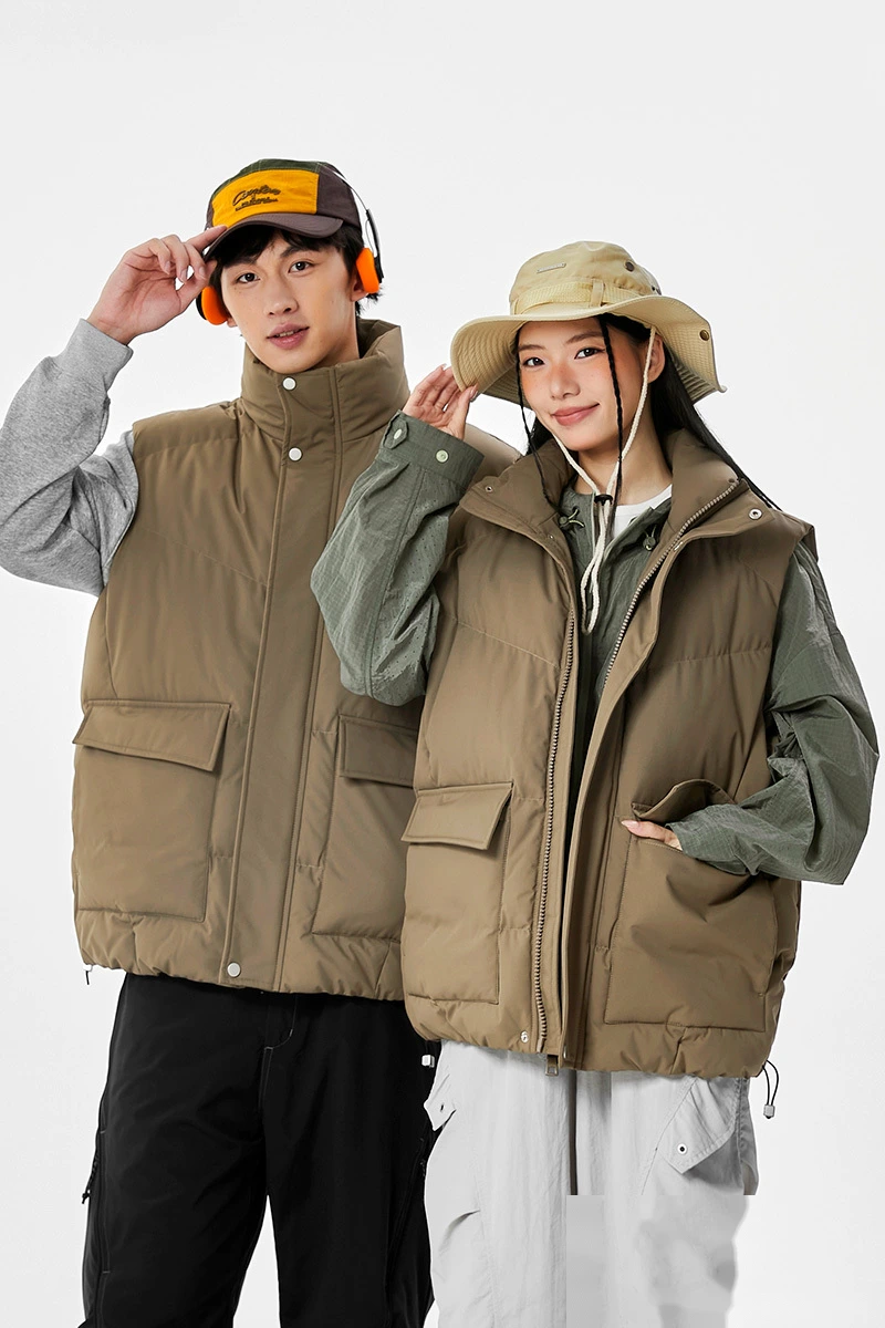 Customized fashion windproof and warm multi-pocket tooling style cotton vest jacket for men and women. detail