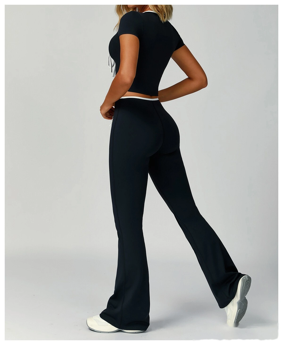 Custom-made V-neck slim yoga outdoor running T-shirt for women with contrast edge yoga clothes detail