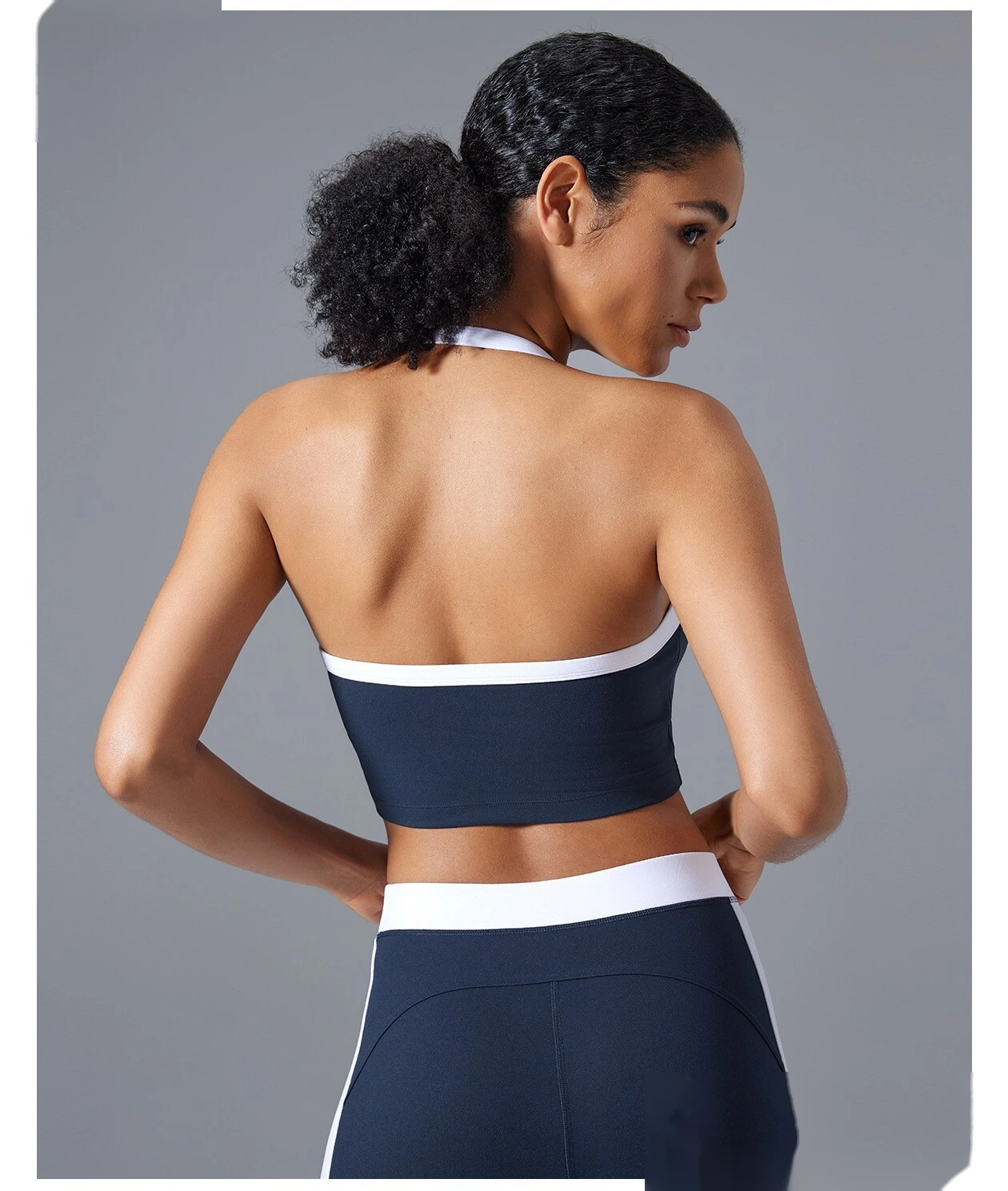 Customized new running fitness yoga bra fashion neck backless contrast sports bra female detail