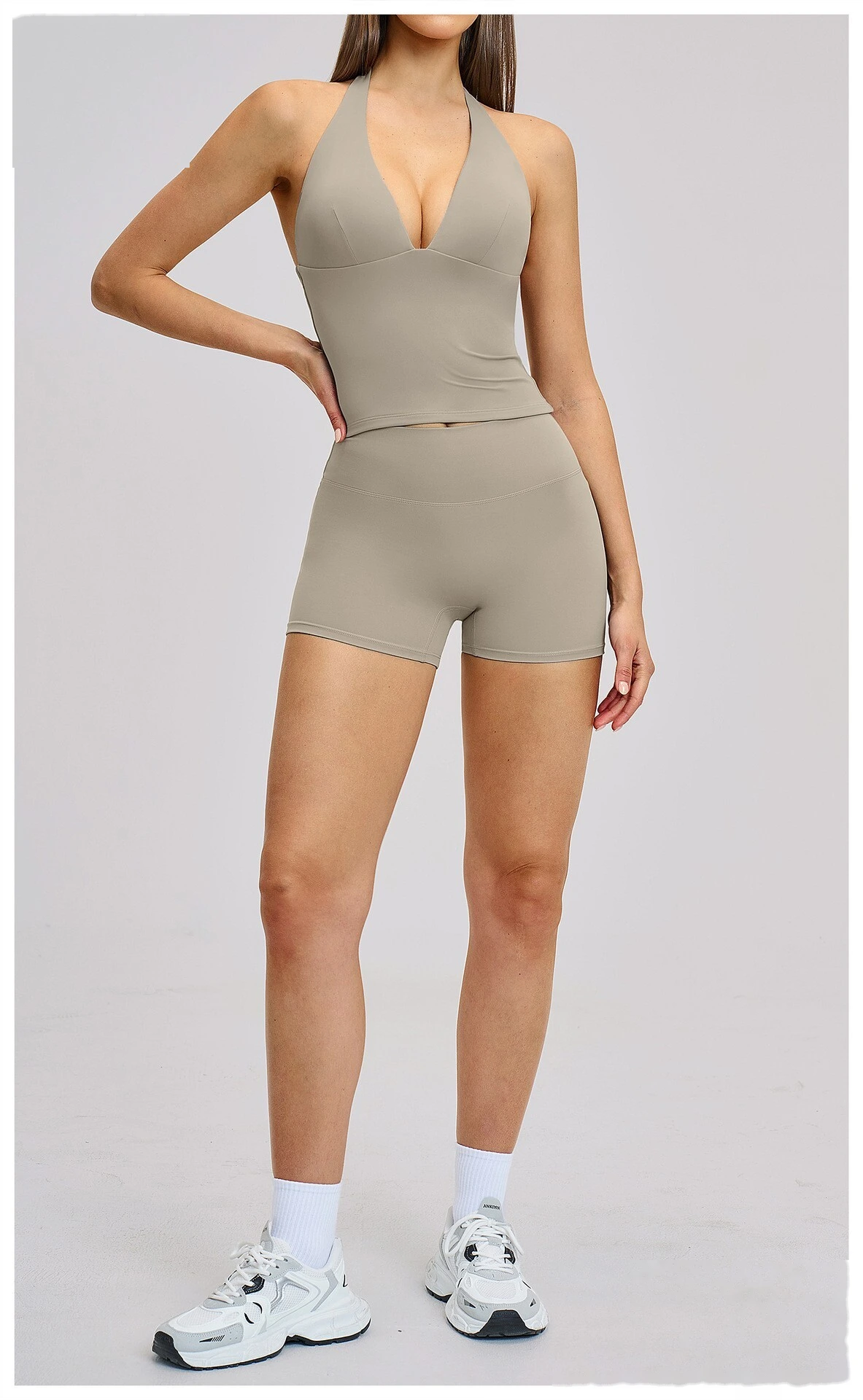 Women’s Custom Yoga Tank Top with Built-in Bra Pad Halter Backless High Stretch Yoga Set detail