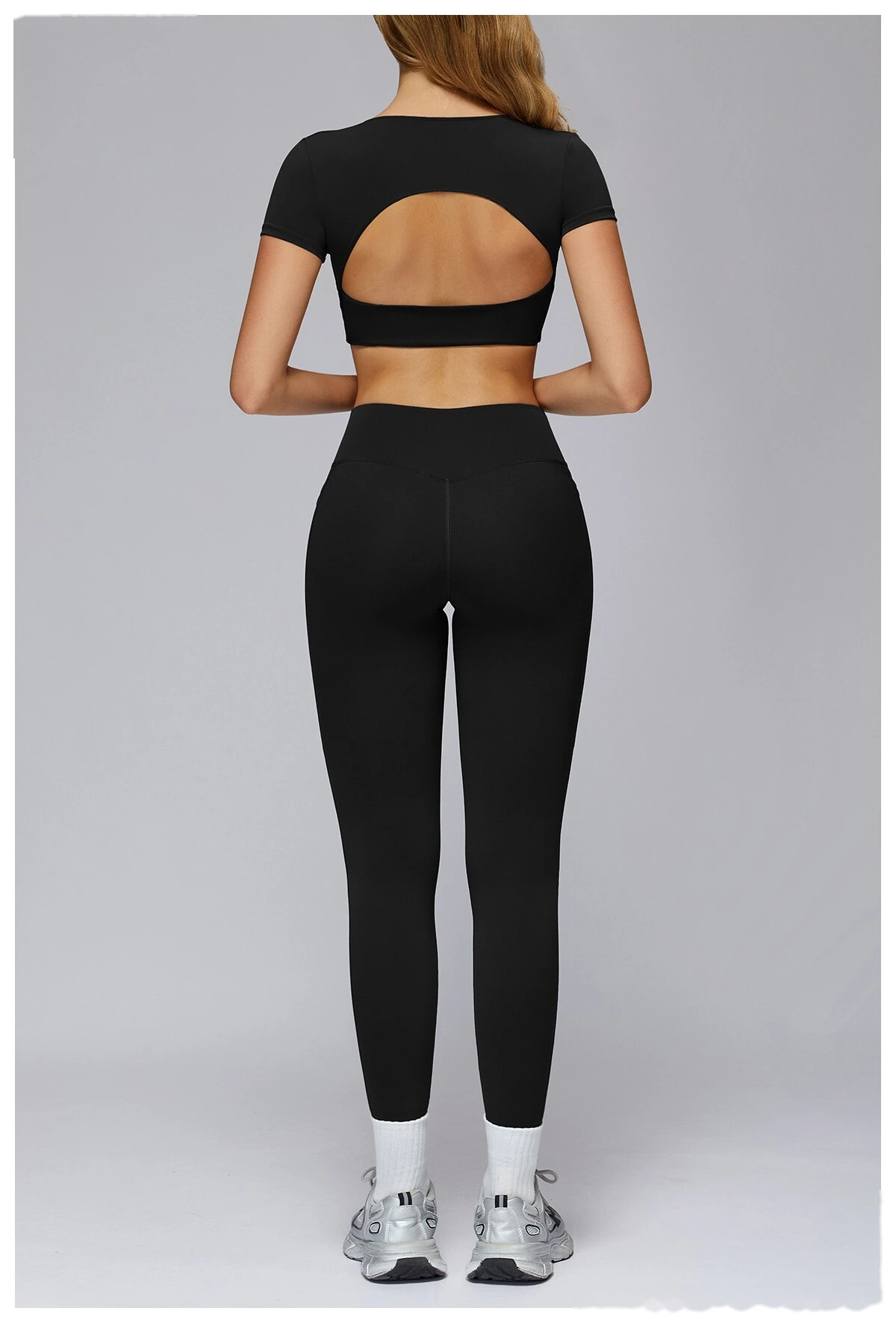 Custom twisted yoga bra tight-fitting quick-drying yoga clothes women's outdoor running fitness sports bra detail