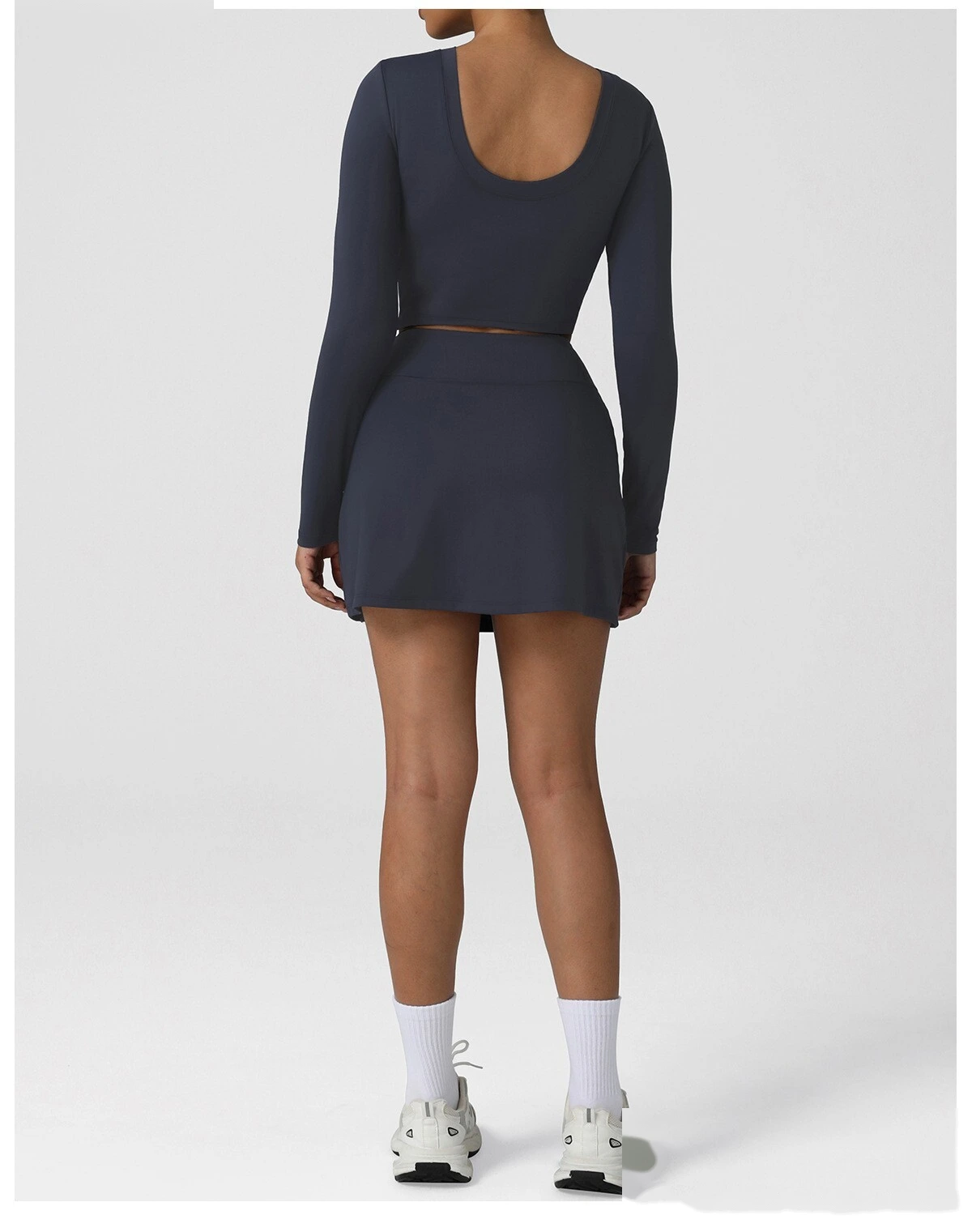 Customized new yoga sports jacket backless sexy slim long-sleeved women's dance fitness suit with pad. detail