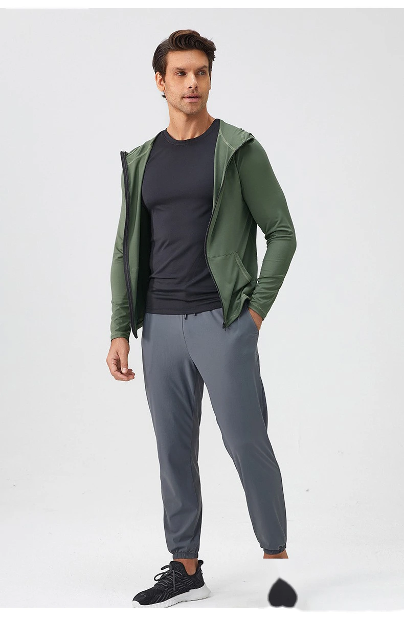 Customized fitness clothes long sleeve quick-drying running men's coat for autumn and winter sports detail