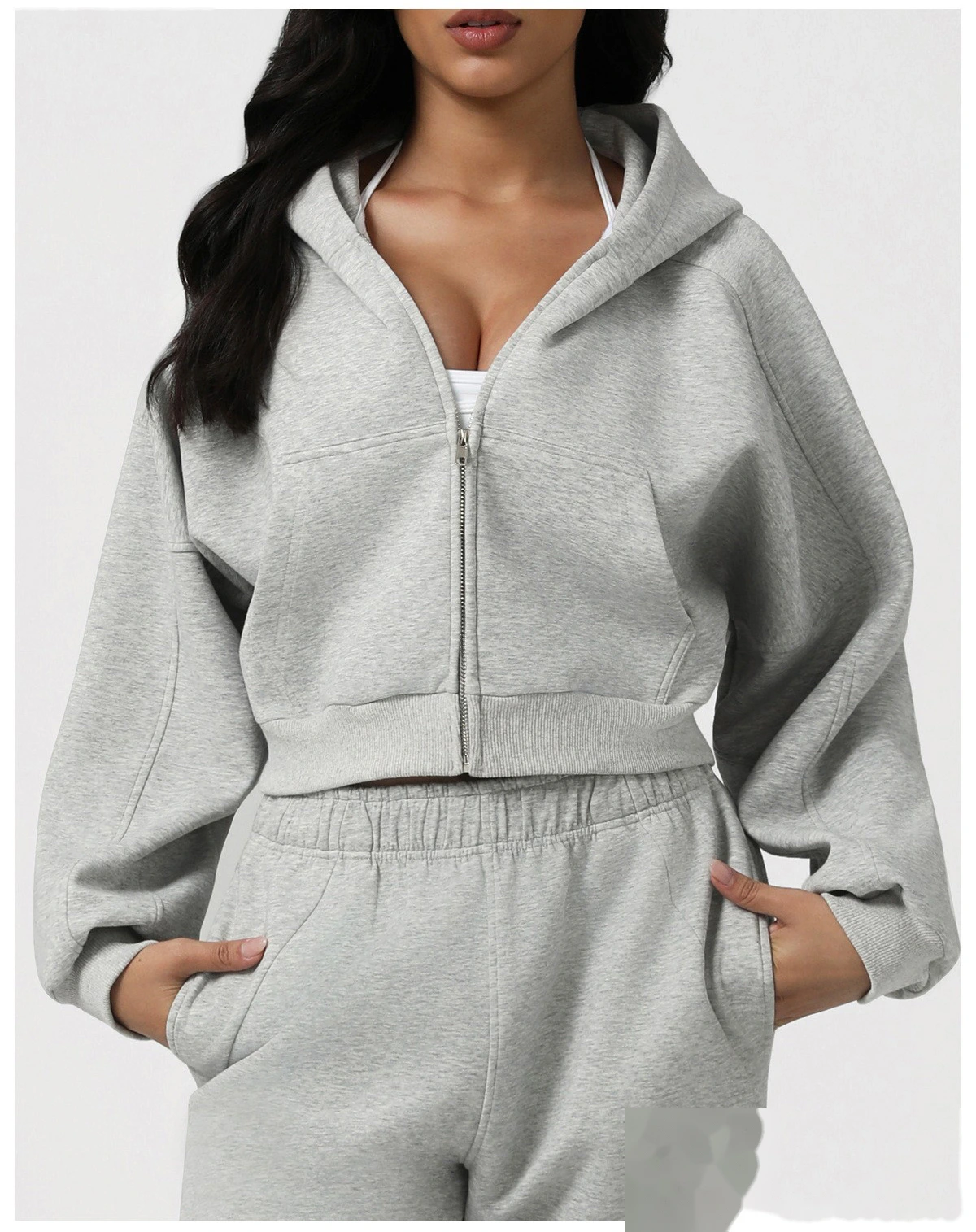 Custom hooded sporty casual sweatshirt, outdoor running fitness top, short-style yoga sweatshirt jacket detail