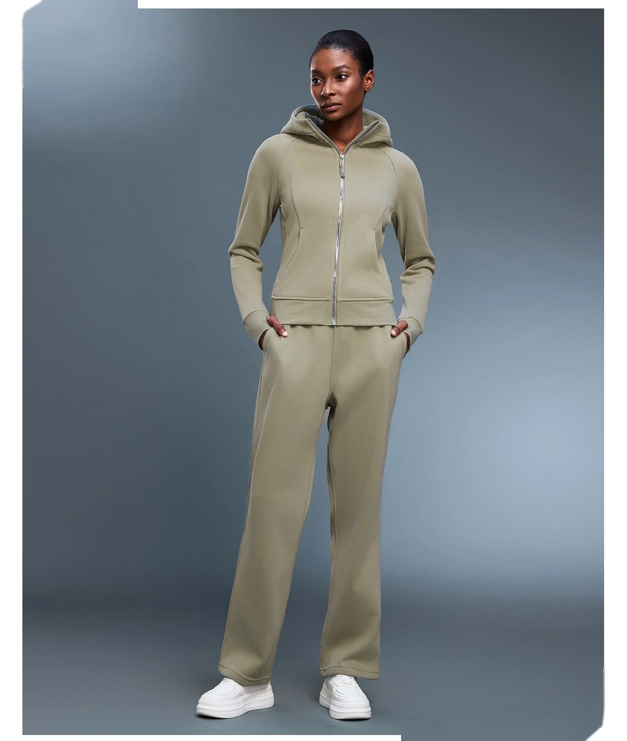 Customized autumn and winter yoga coat Long sleeve slim slimming plus velvet sweater coat. detail
