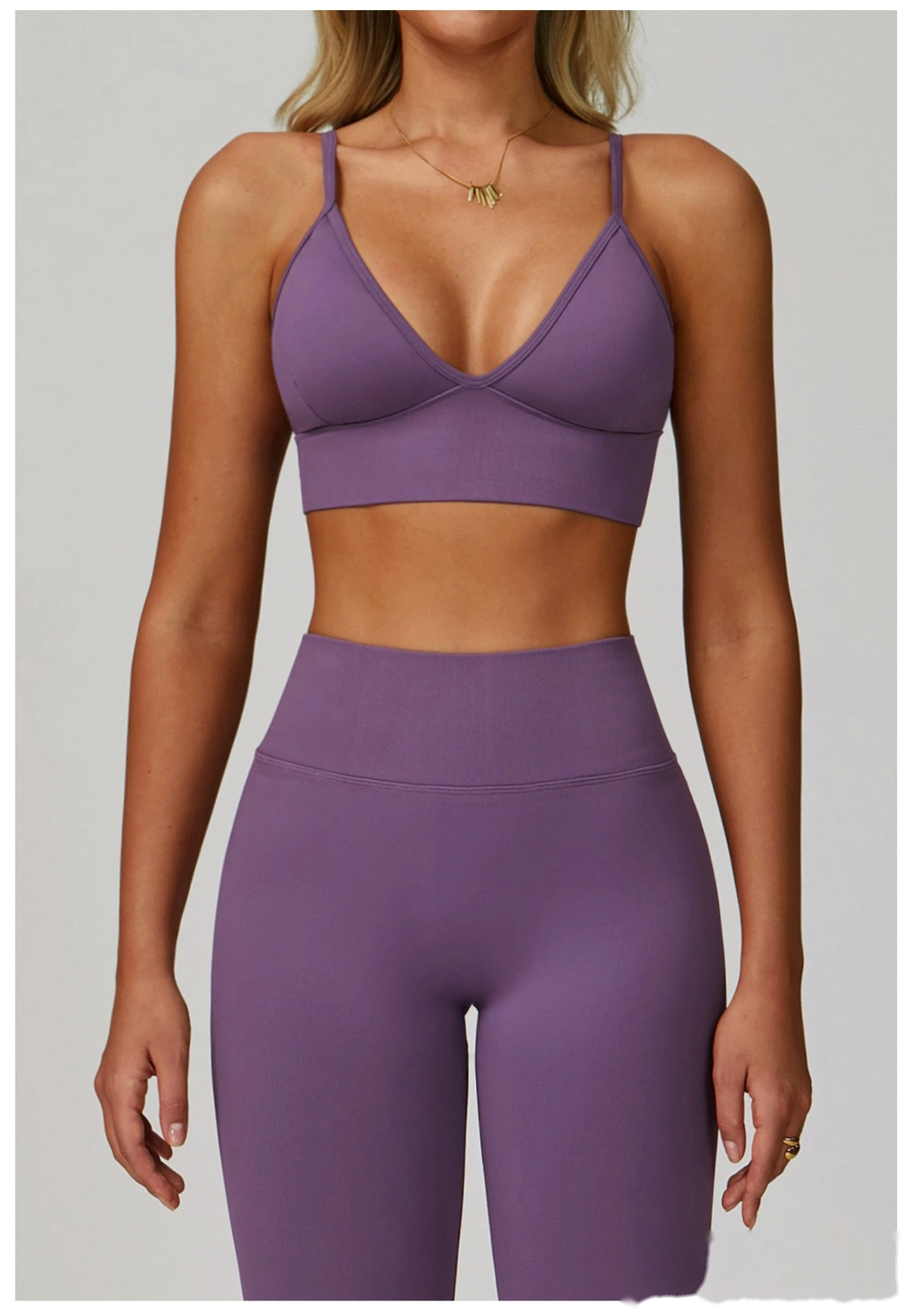 Custom-made yoga bra with beautiful back and quick-drying sports coat and running fitness yoga clothes. detail