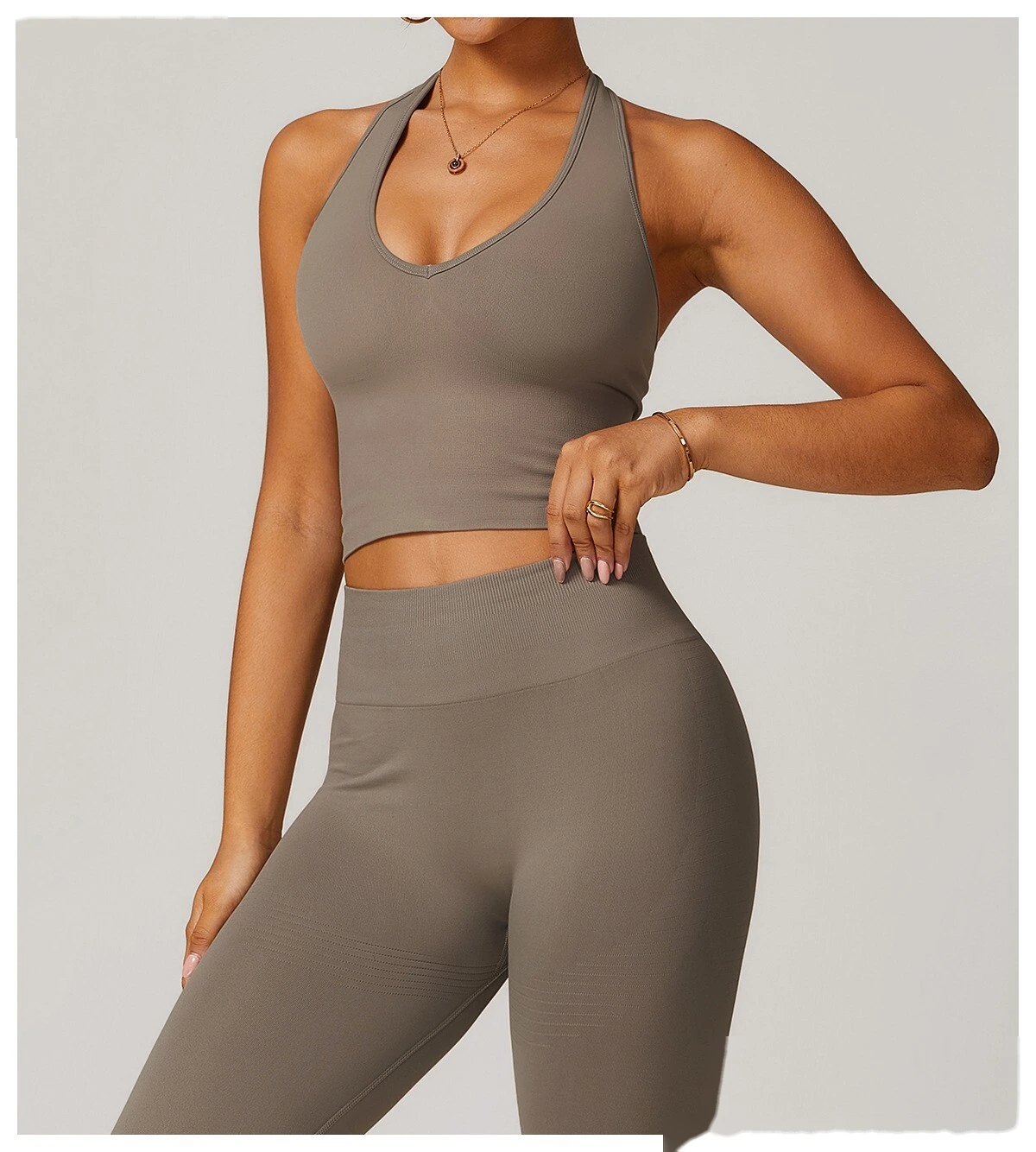 Custom EU-US Seamless Sports Bra | Breathable Halter Backless, Shockproof, for Yoga & Fitness detail