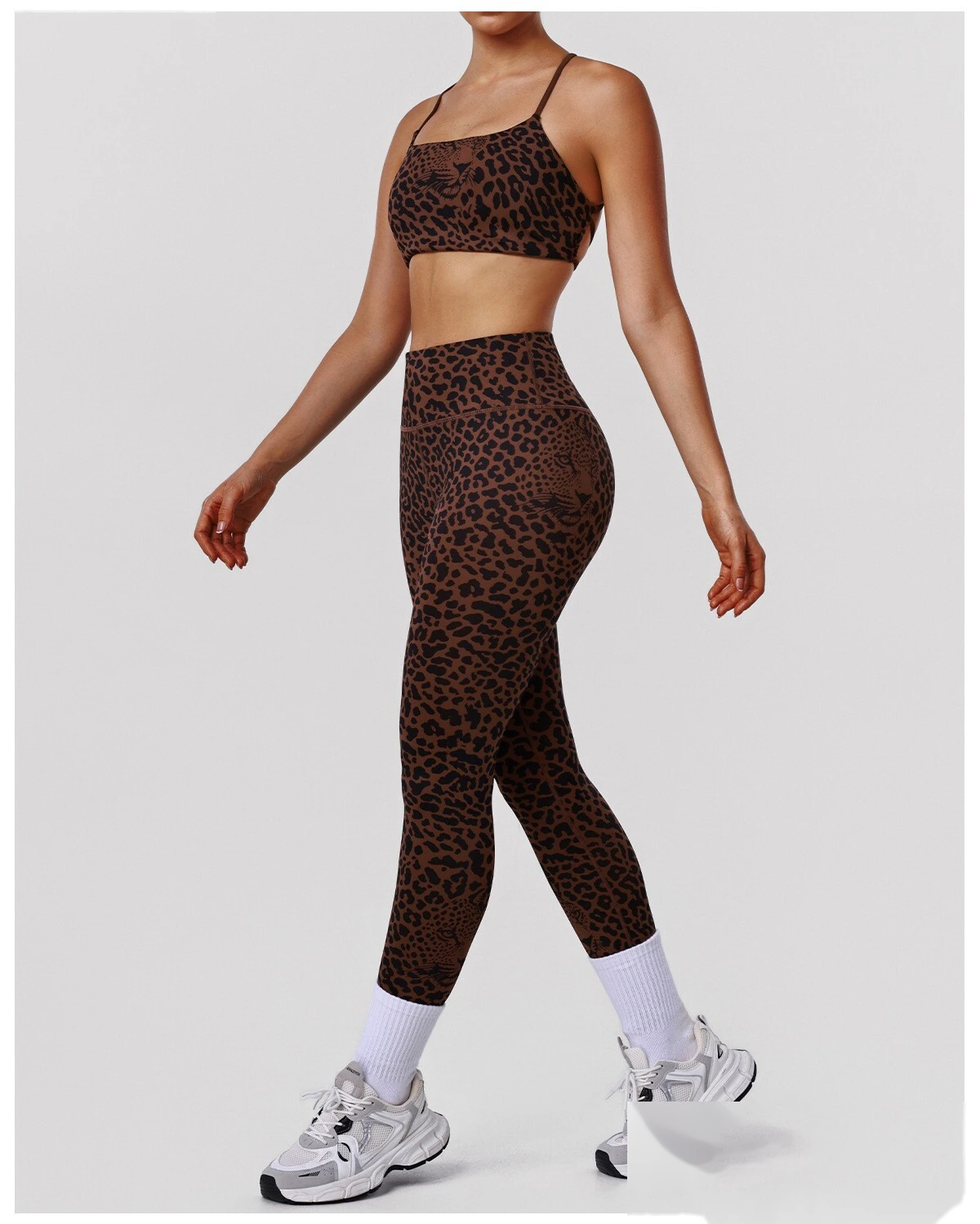Bulk Custom Leopard Activewear Set - High-Waisted Tummy Control Yoga Pants & Workout Top detail
