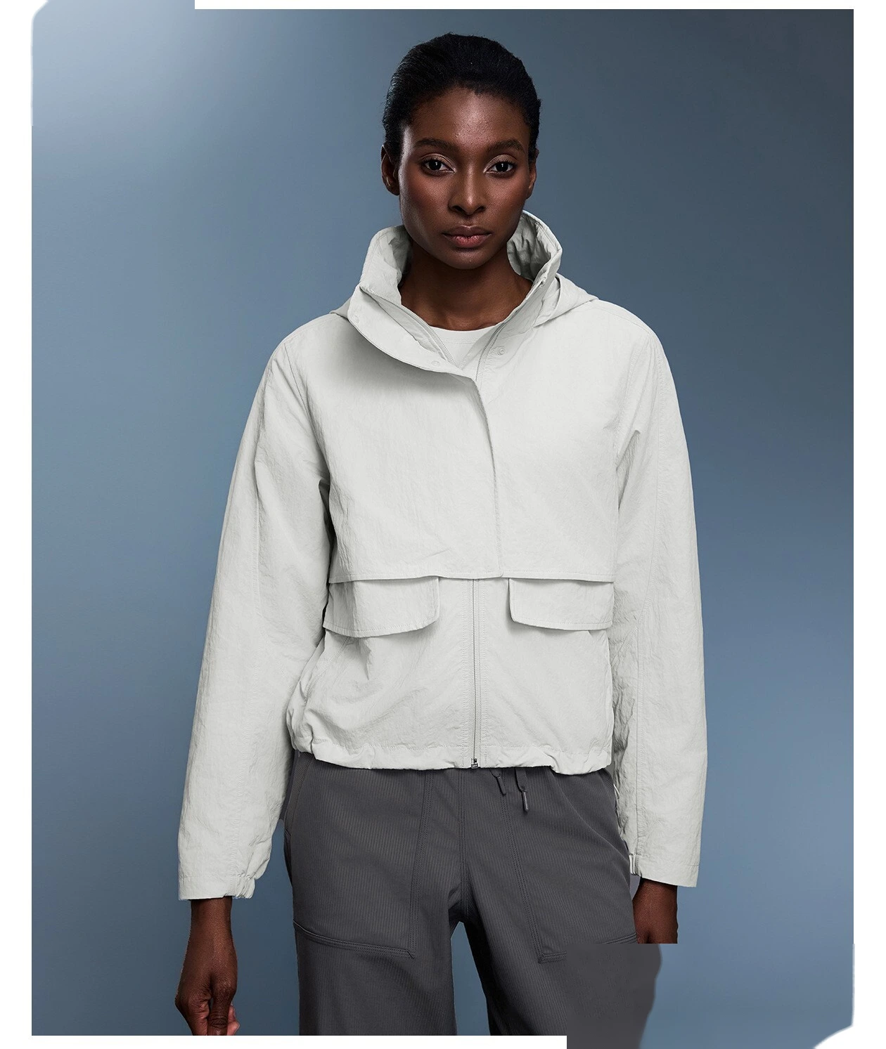 Customized outdoor waterproof sports windbreaker women's hooded casual jacket coat in autumn. detail