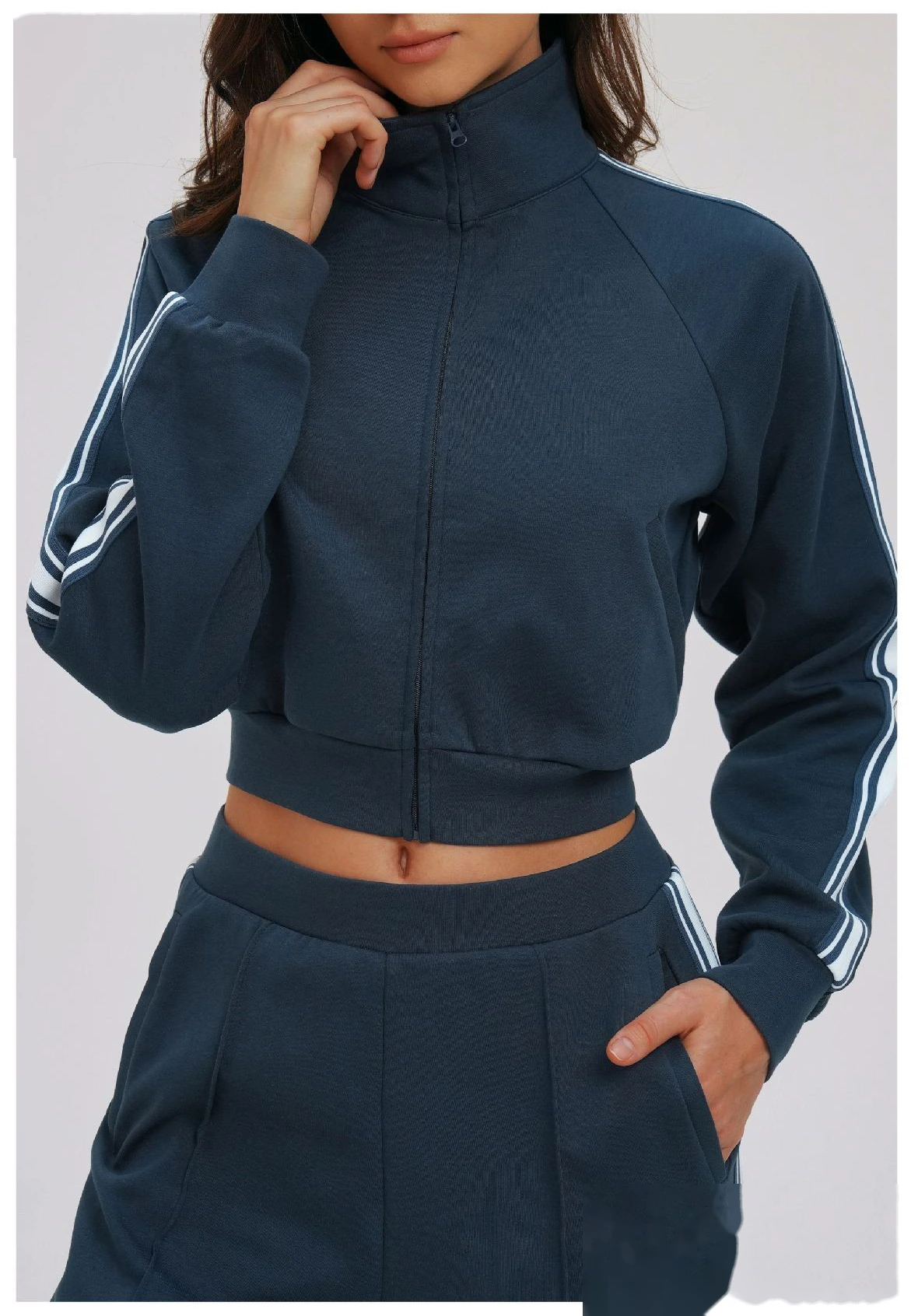 Bulk Custom Vertical Stripe Sports Pants - Loose Fit Comfortable Outdoor Running Casual Sweatpants detail