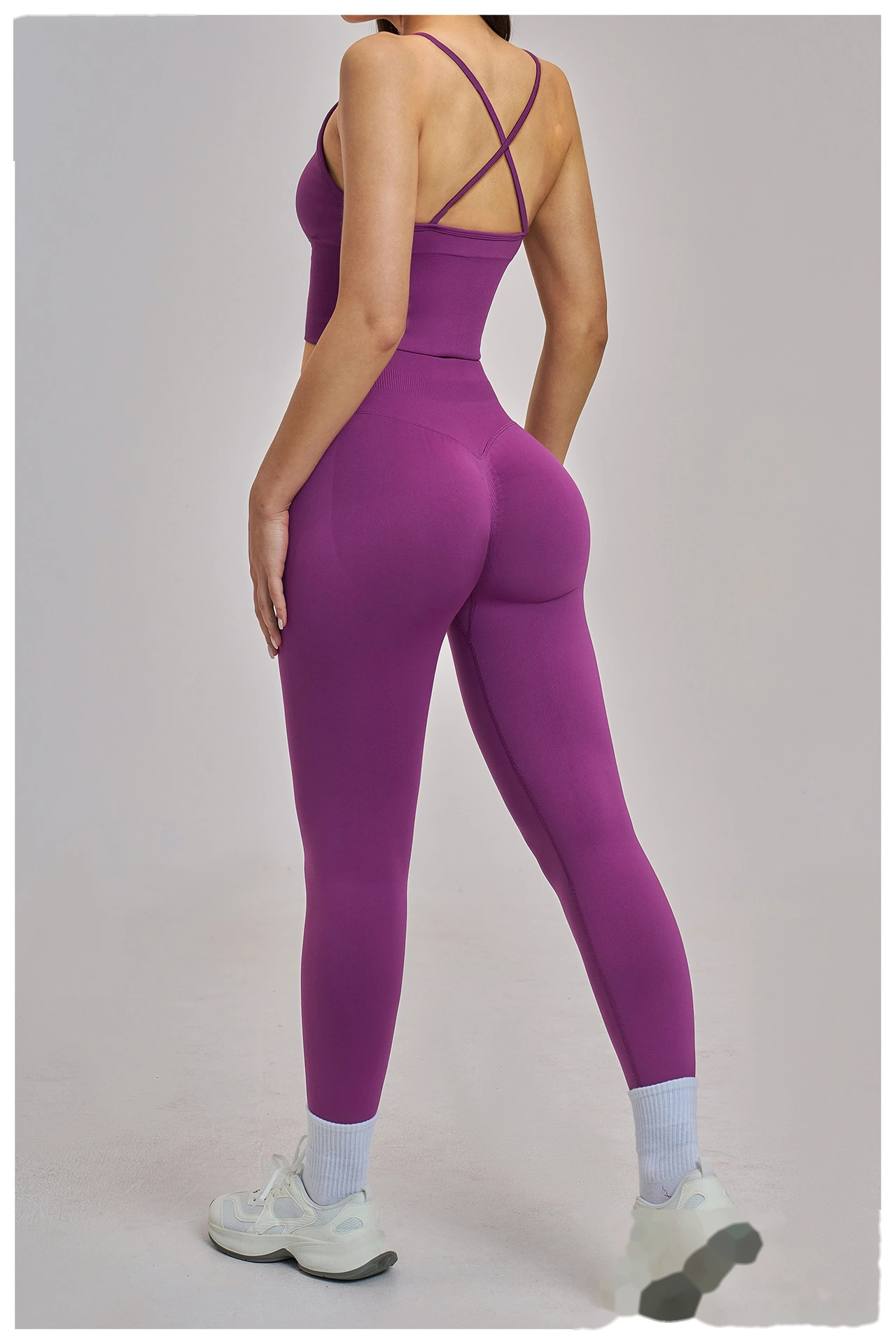 Custom Women’s Seamless 2 Piece Yoga Set Racerback Beauty Back Crop Top High Stretch Running Activewear detail