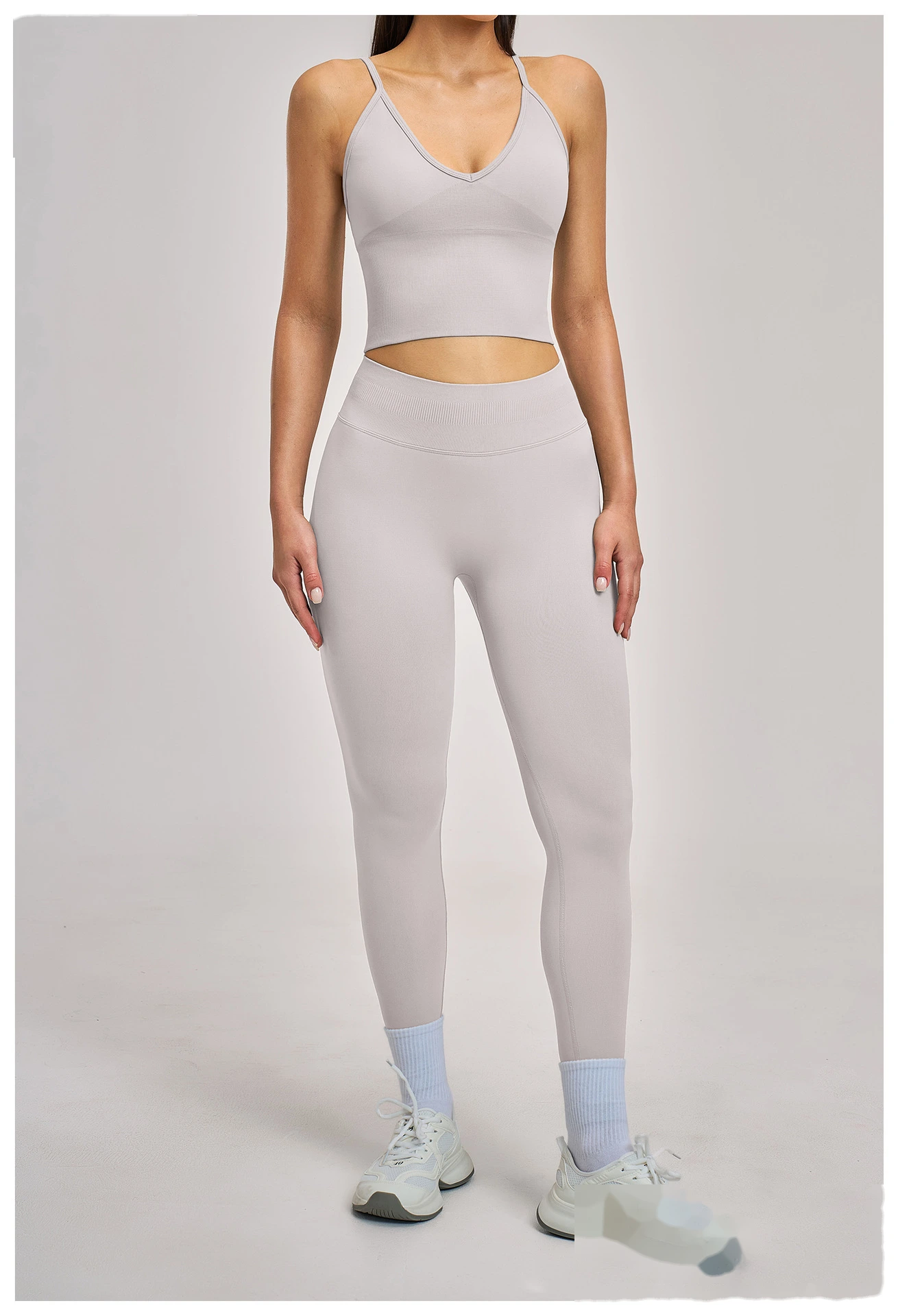 Custom Women’s Seamless 2 Piece Yoga Set Racerback Beauty Back Crop Top High Stretch Running Activewear detail