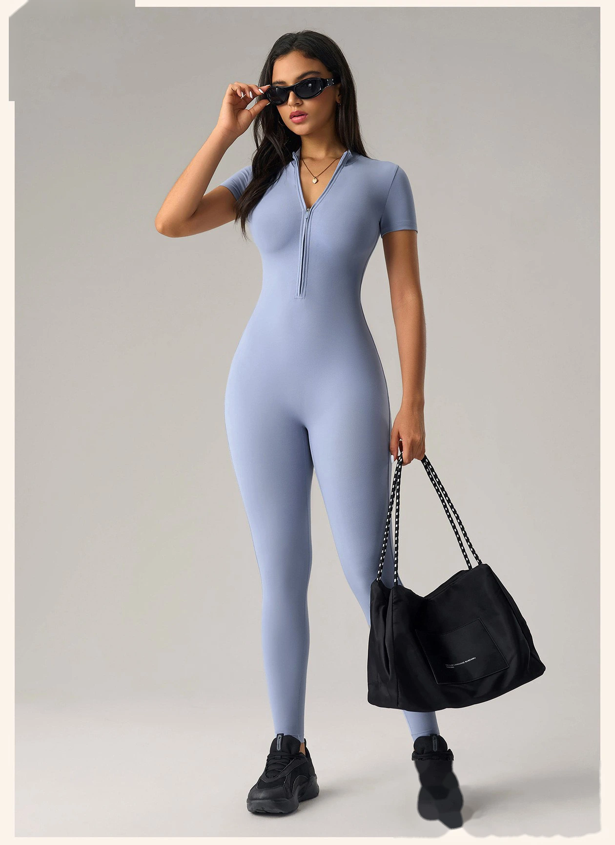 Custom Women’s Short Sleeve Zipper Front Yoga Bodysuit Tummy Control Butt Lifting Workout Jumpsuit detail