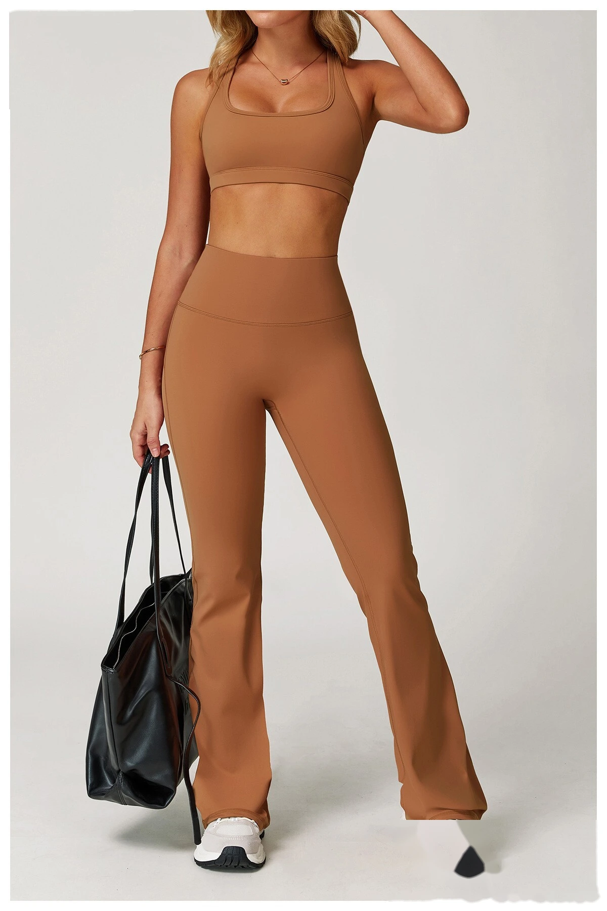 Soft and comfortable flared pants, wide legs and slim trousers, outdoor running and fitness pants detail