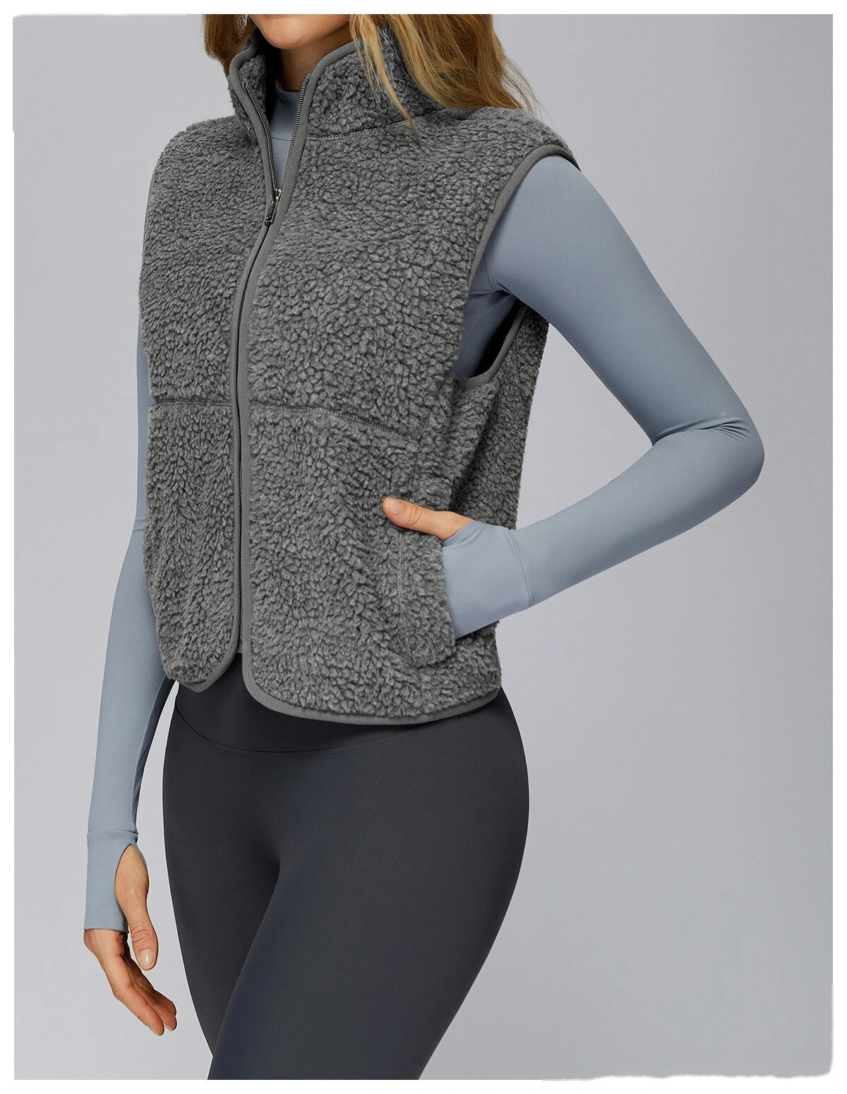 Customized velvet warm sports vest outdoor running fitness sleeveless vest vest detail