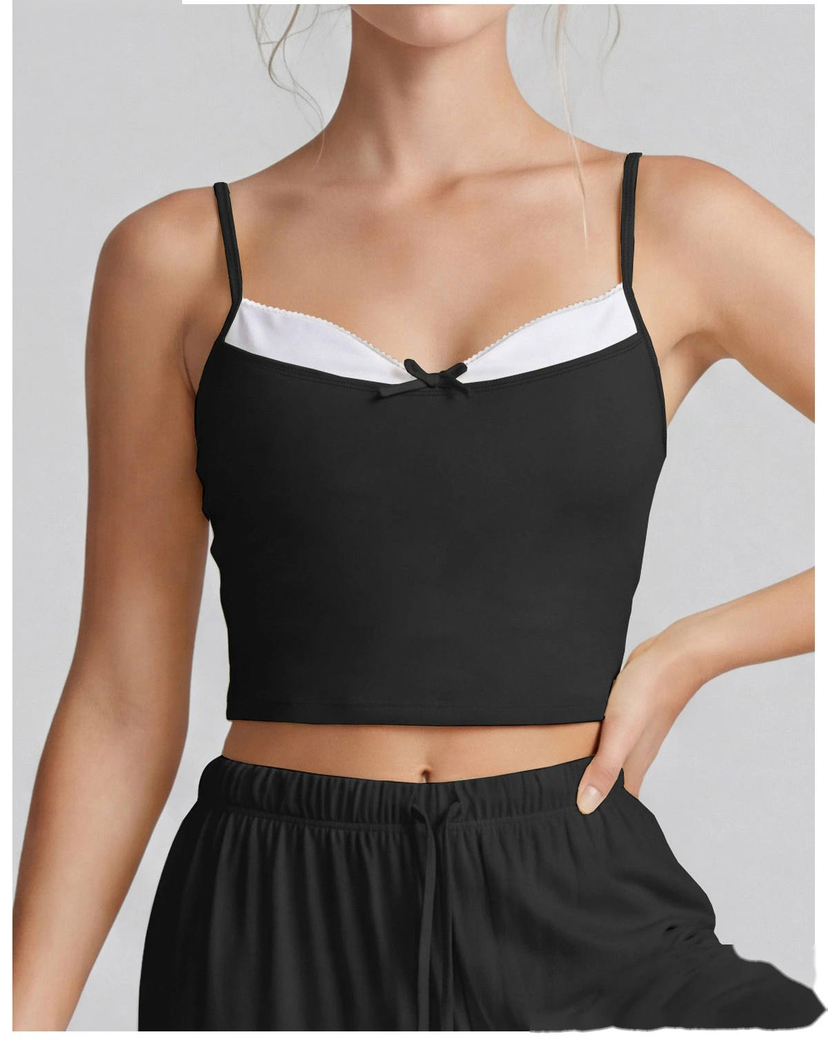 Color Block Fake Two-Piece Sports Tank, Thin Strap Beauty Back Yoga Cami with Padded Cups for Pilates Training detail