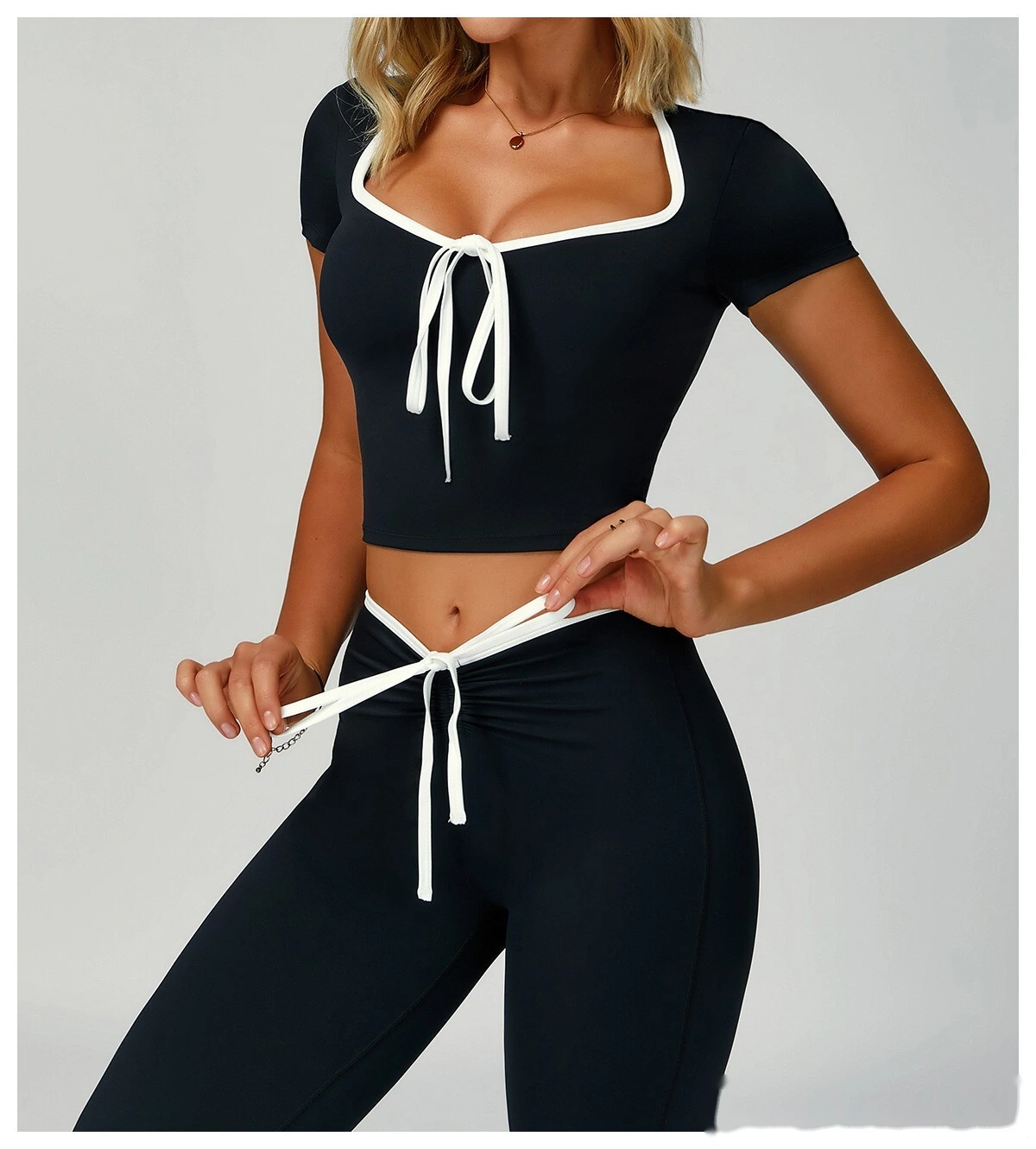 Custom-made V-neck slim yoga outdoor running T-shirt for women with contrast edge yoga clothes detail