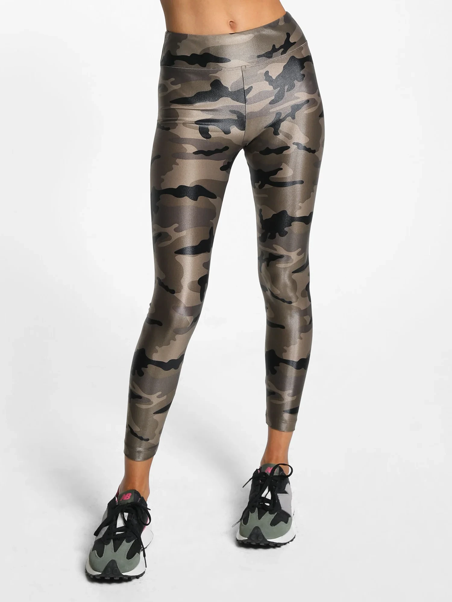Quality Classic camouflage printed yoga fitness pants with high waist and hips Factory detail