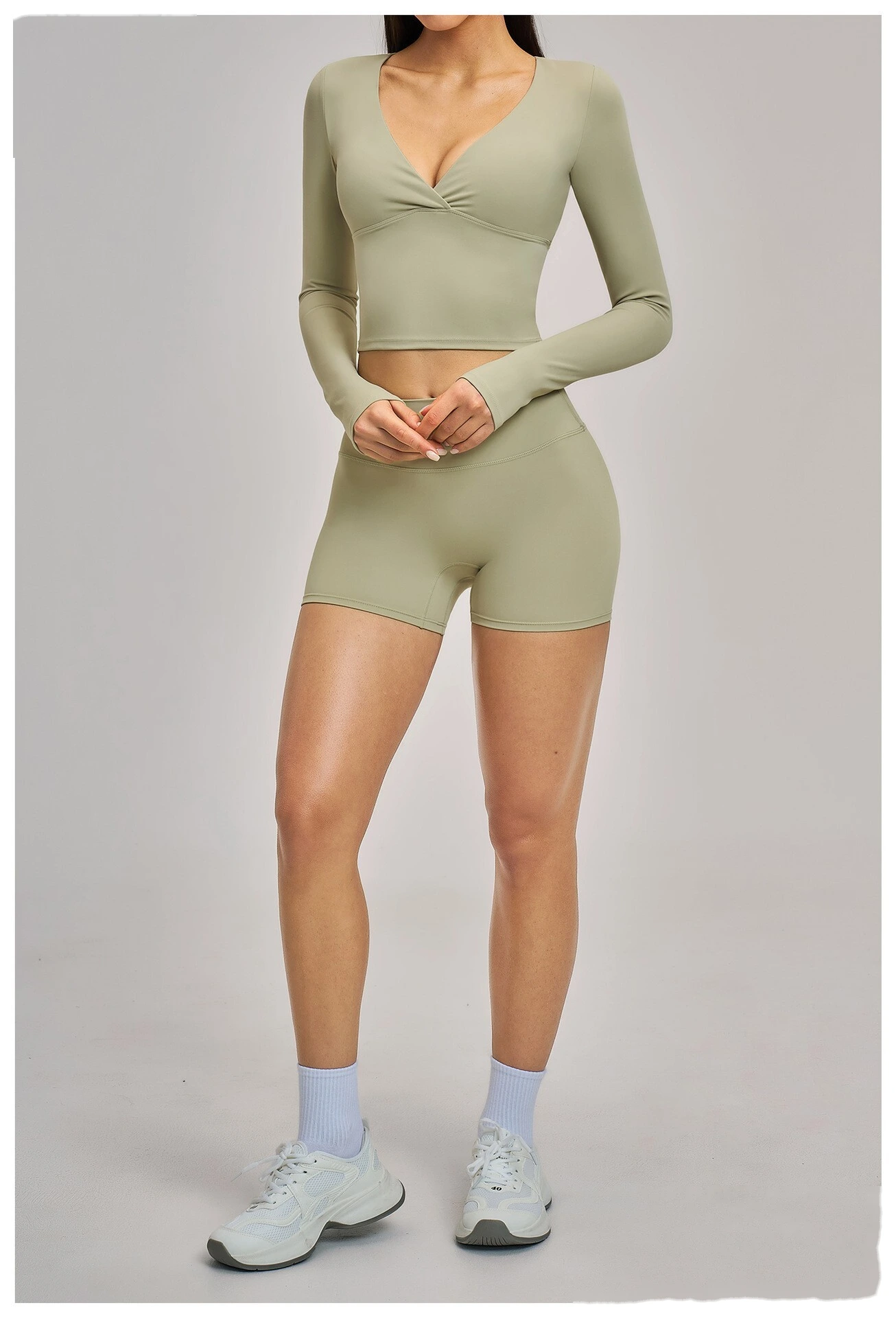 Women’s Custom Spring Summer High Stretch Slim Fit V-Neck Long Sleeve Yoga T-Shirt Fitness Workout Top detail
