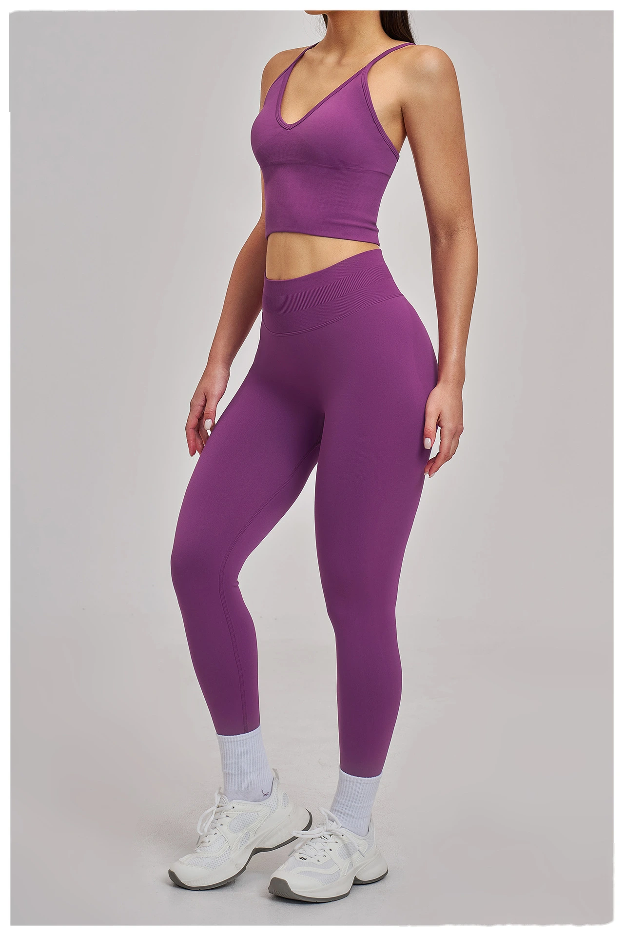Custom Women’s Seamless 2 Piece Yoga Set Racerback Beauty Back Crop Top High Stretch Running Activewear detail