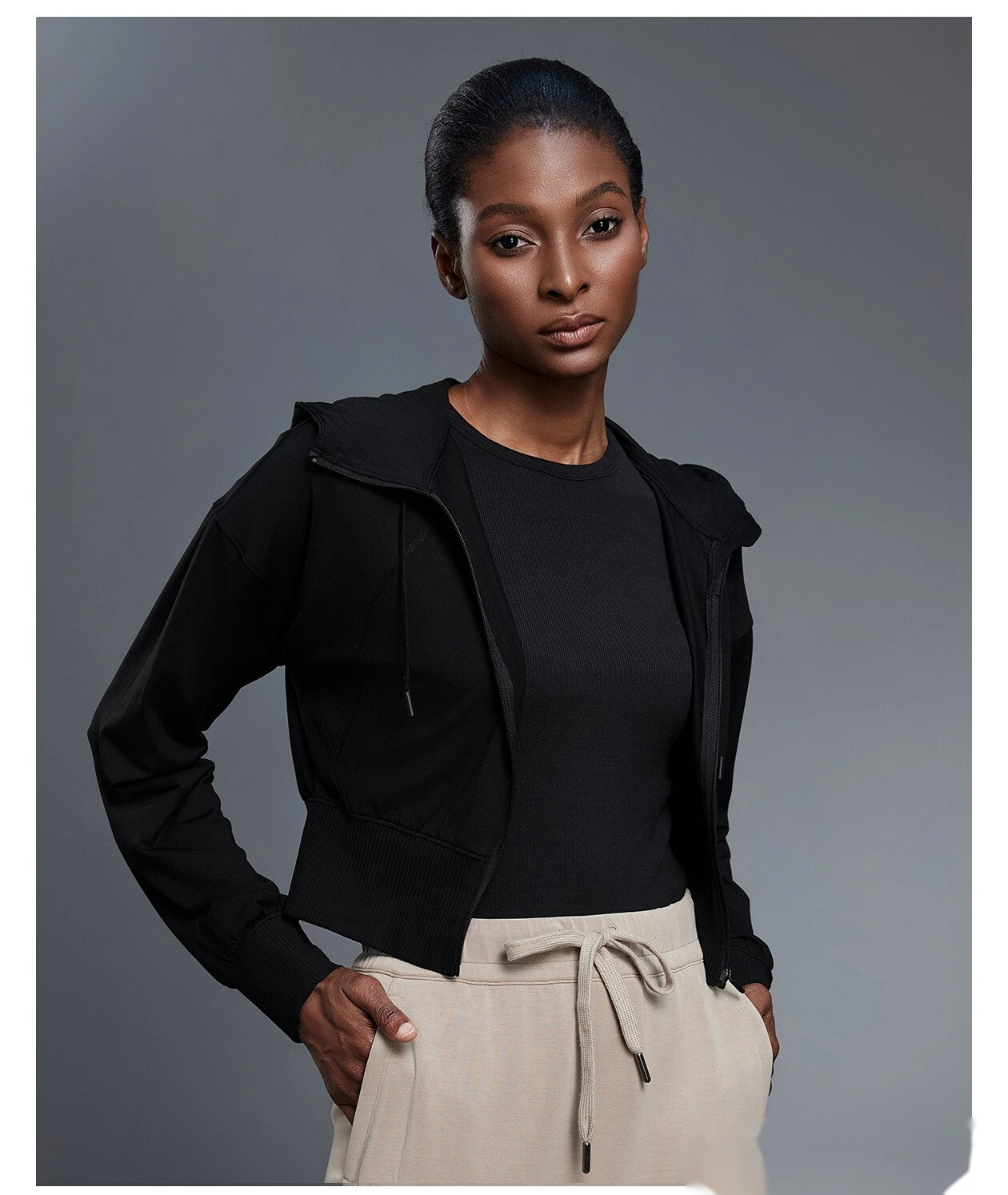 Customized hooded sports coat short waist cardigan long sleeve top yoga fitness clothes for women detail