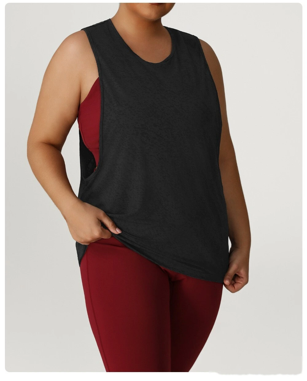Plus size sleeveless leisure sports shirt round neck breathable yoga vest running training blouse detail