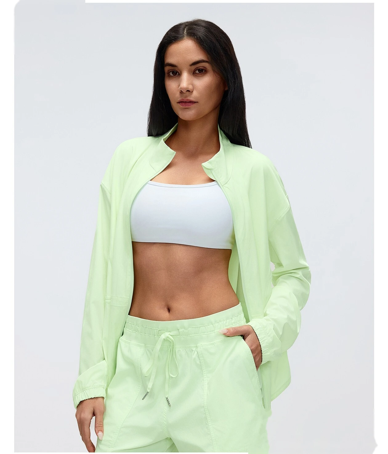 Custom Women’s Stand Collar Sports Jacket Slim Waist Loose Fit Workout Yoga Running Outerwear detail