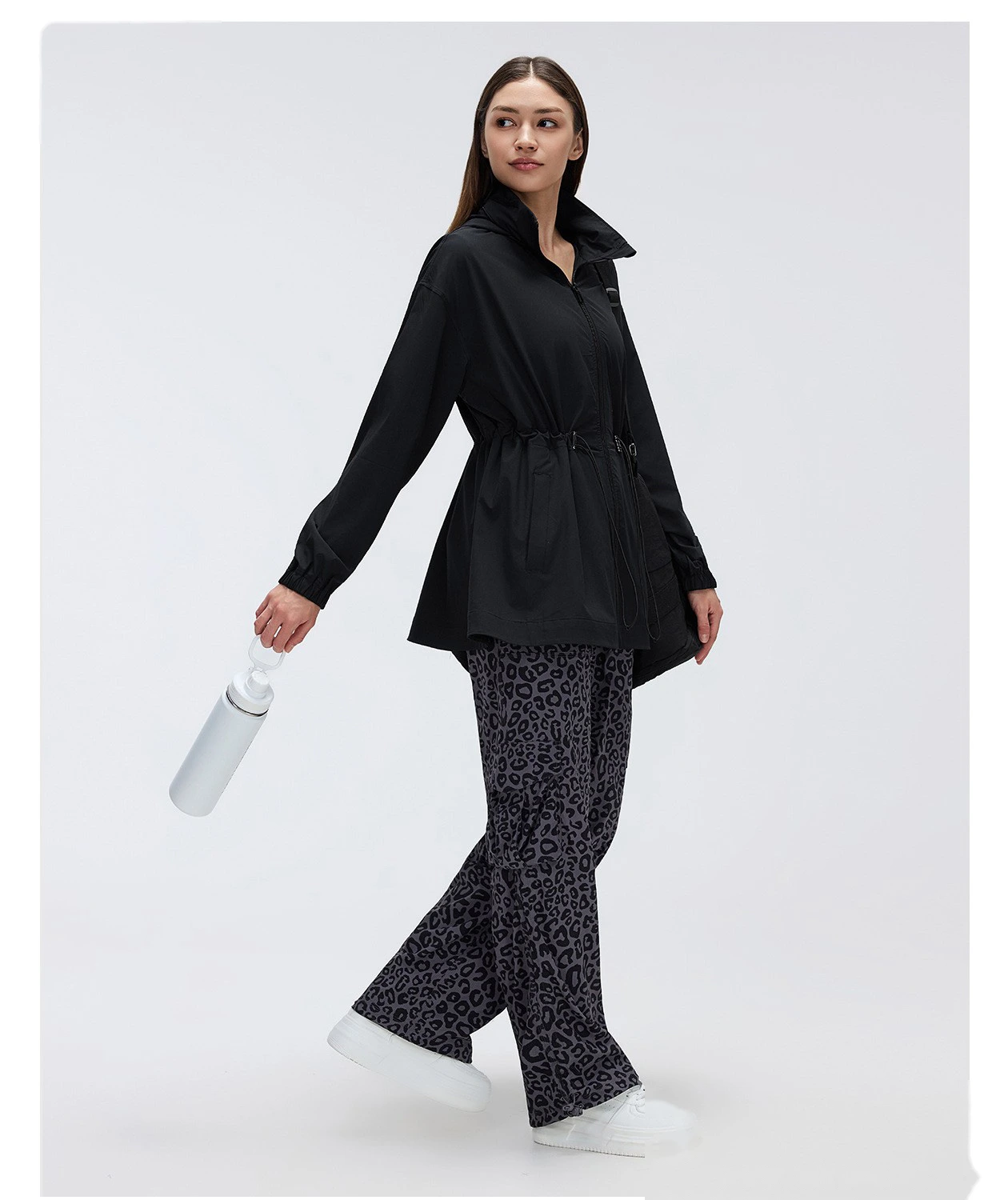 Women’s Custom Packable Hooded Stand Collar Sports Jacket Drawstring Waist Slim Fit Mid Length Zip Up Jacket detail