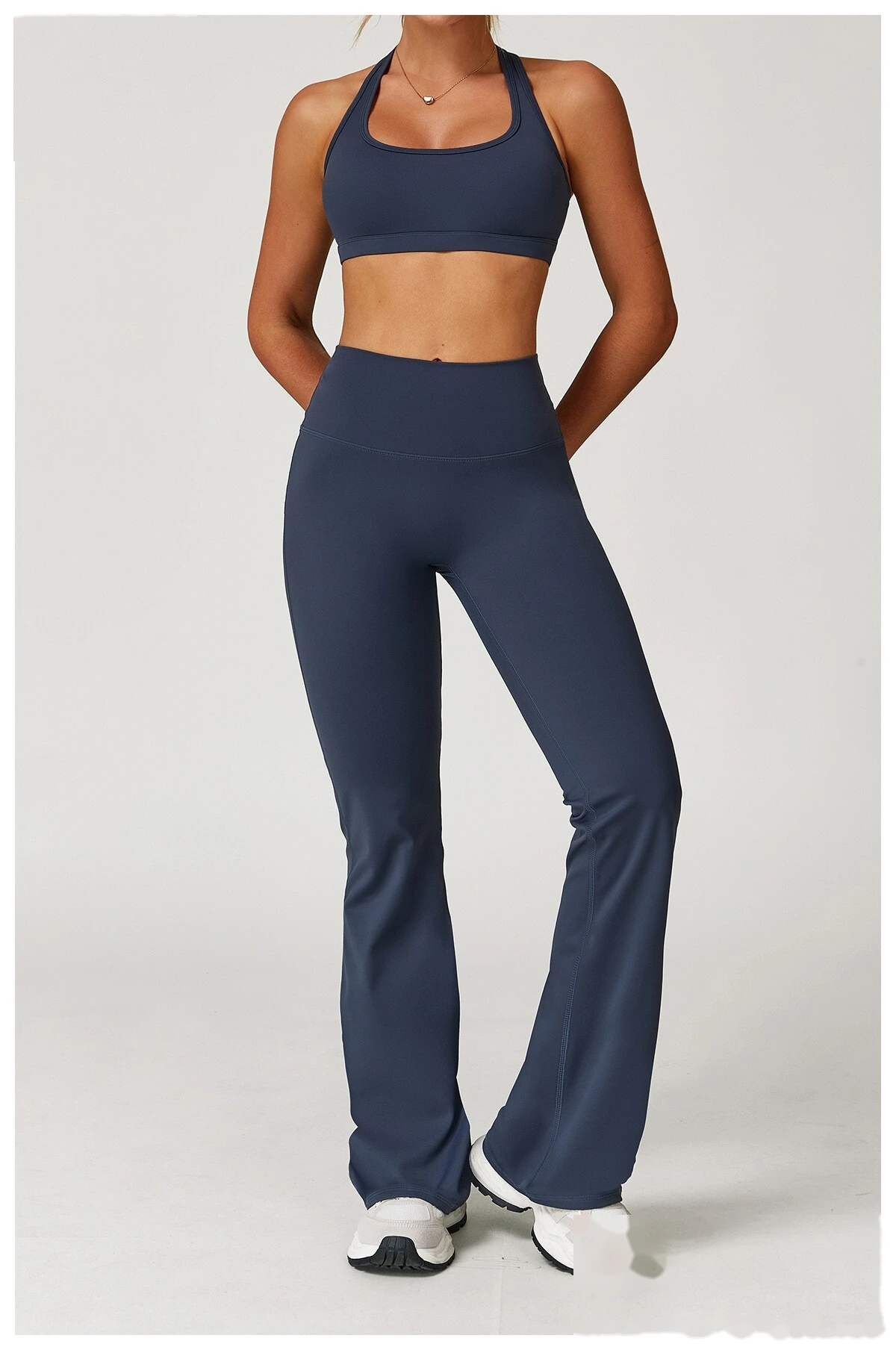 Soft and comfortable flared pants, wide legs and slim trousers, outdoor running and fitness pants detail