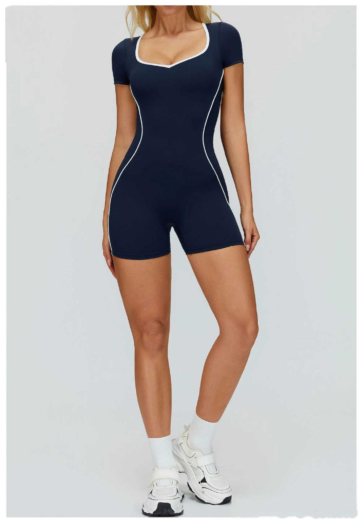 Custom Naked-Feel Yoga Jumpsuit - Women’s Color Block Openwork Cutout Back Tight Fitness Running Bodysuit detail