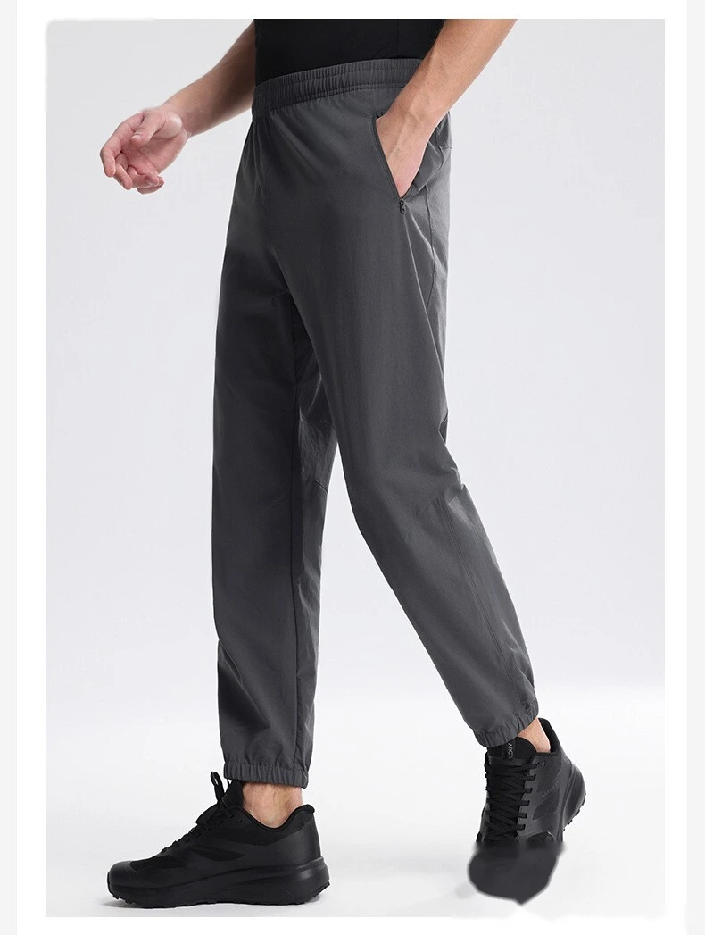 Outdoor sports, leisure, water splashing, hiking and mountaineering pants, leisure quick-drying leg-binding pants detail