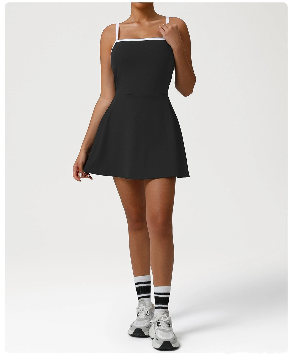 Customize the new sports style suspender dress tennis skirt waist slimming anti-exposure skirt with chest pad. detail