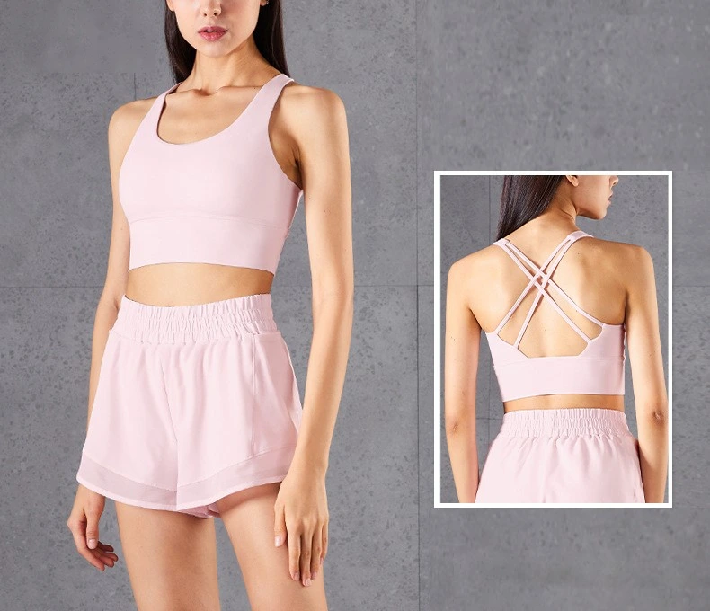 Women loose sports shorts breathable mesh quick dry with liner detail
